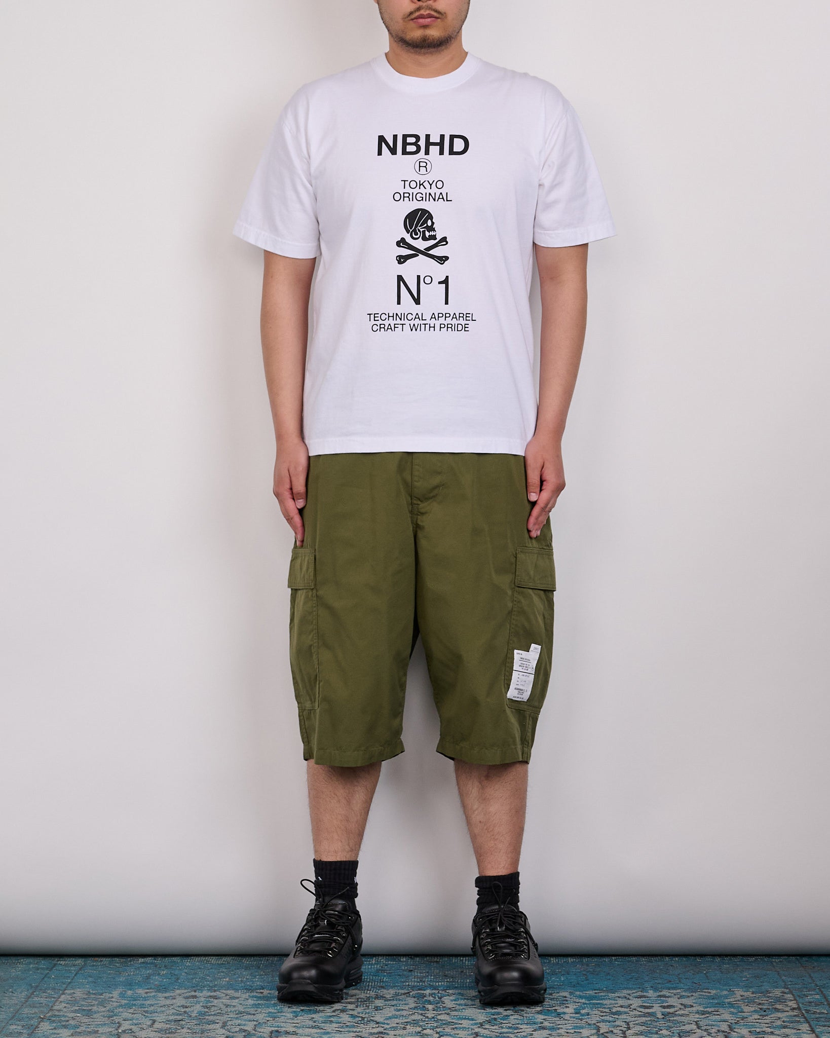 Neighborhood Wide Cargo Shorts 261 Olive Drab – LESS 17