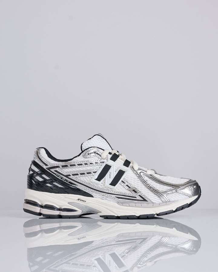 New Balance 1906R Silver/Metallic/Black/Sea Salt