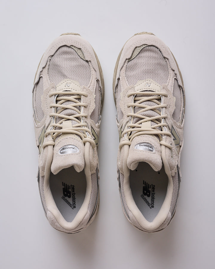 New Balance 2002D GORE-TEX Shipyard Silver