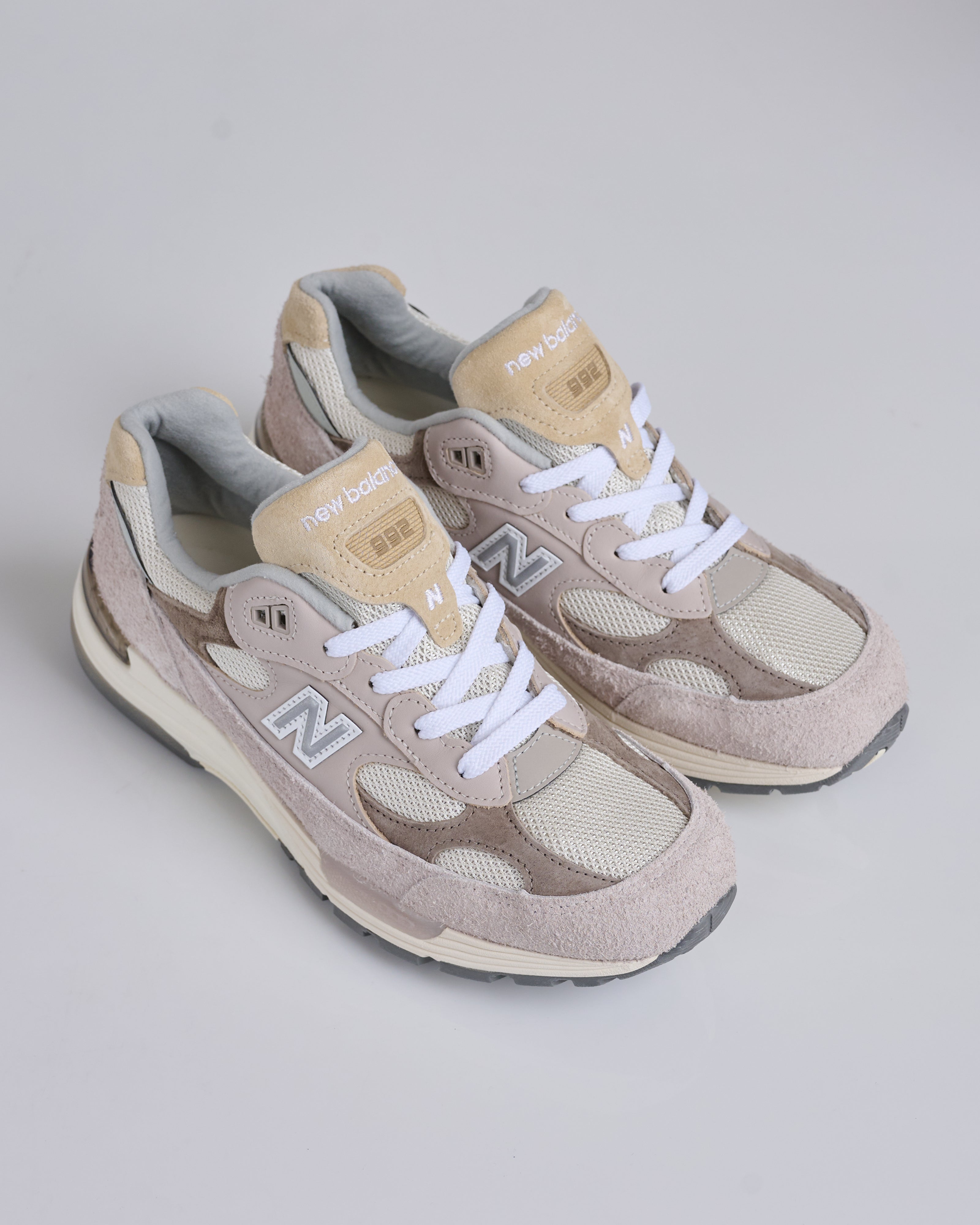 New Balance Made in USA 992 Moonrock/Mushroom – LESS 17
