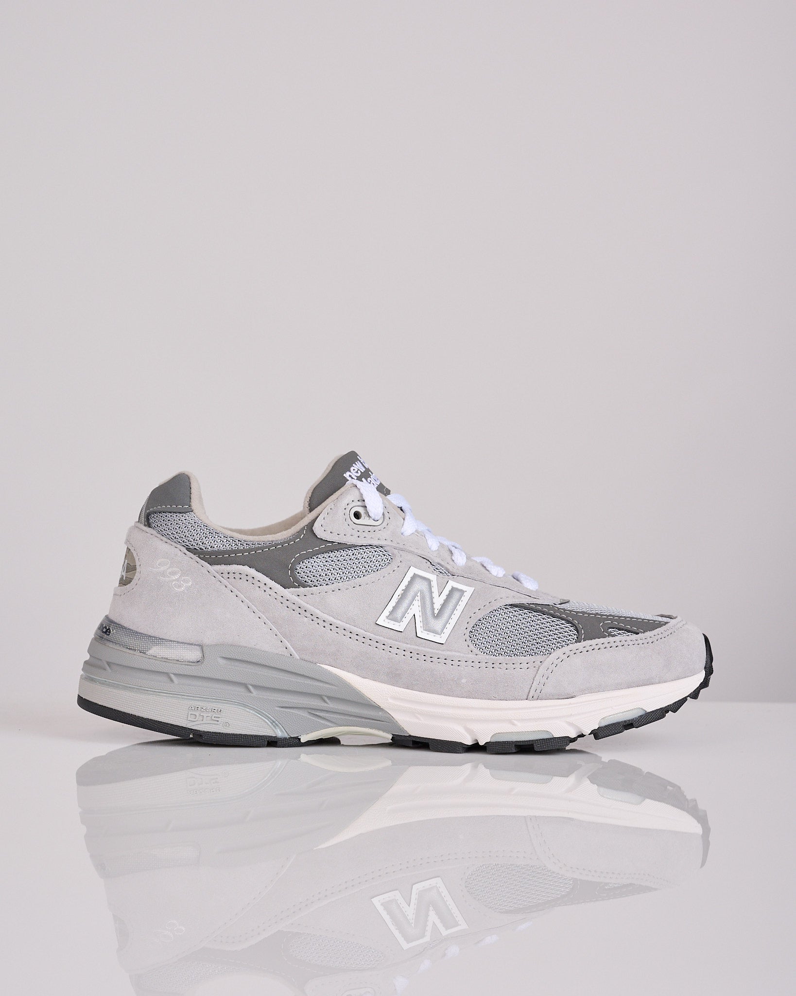 L*a様 t*.様 L*a様 New Balance M990SV1 グレー U New Balance MiUSA U993 Grey Grey – LESS 17