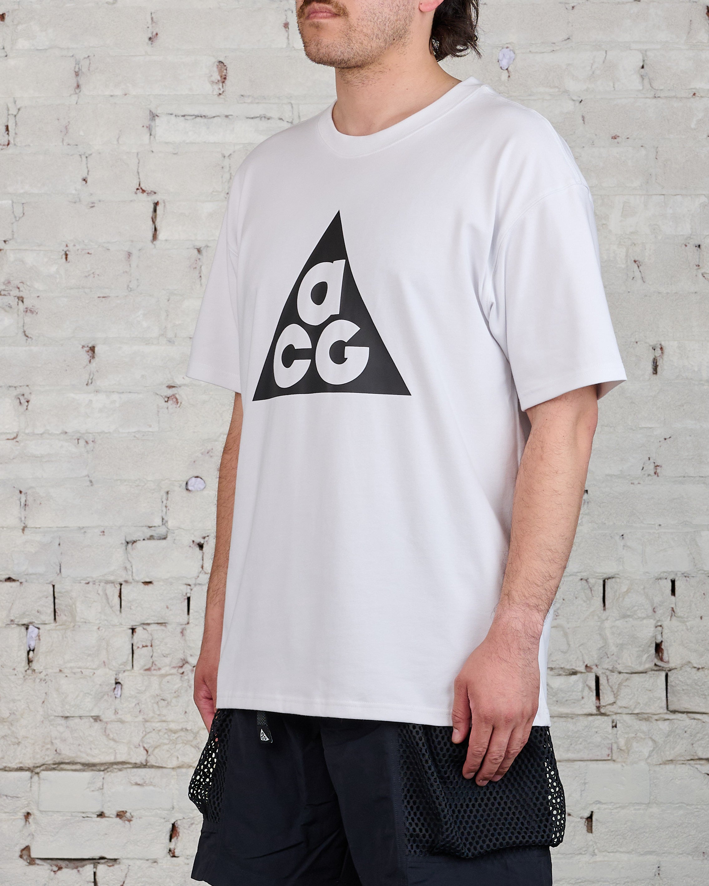 Nike acg 2024 white t shirt