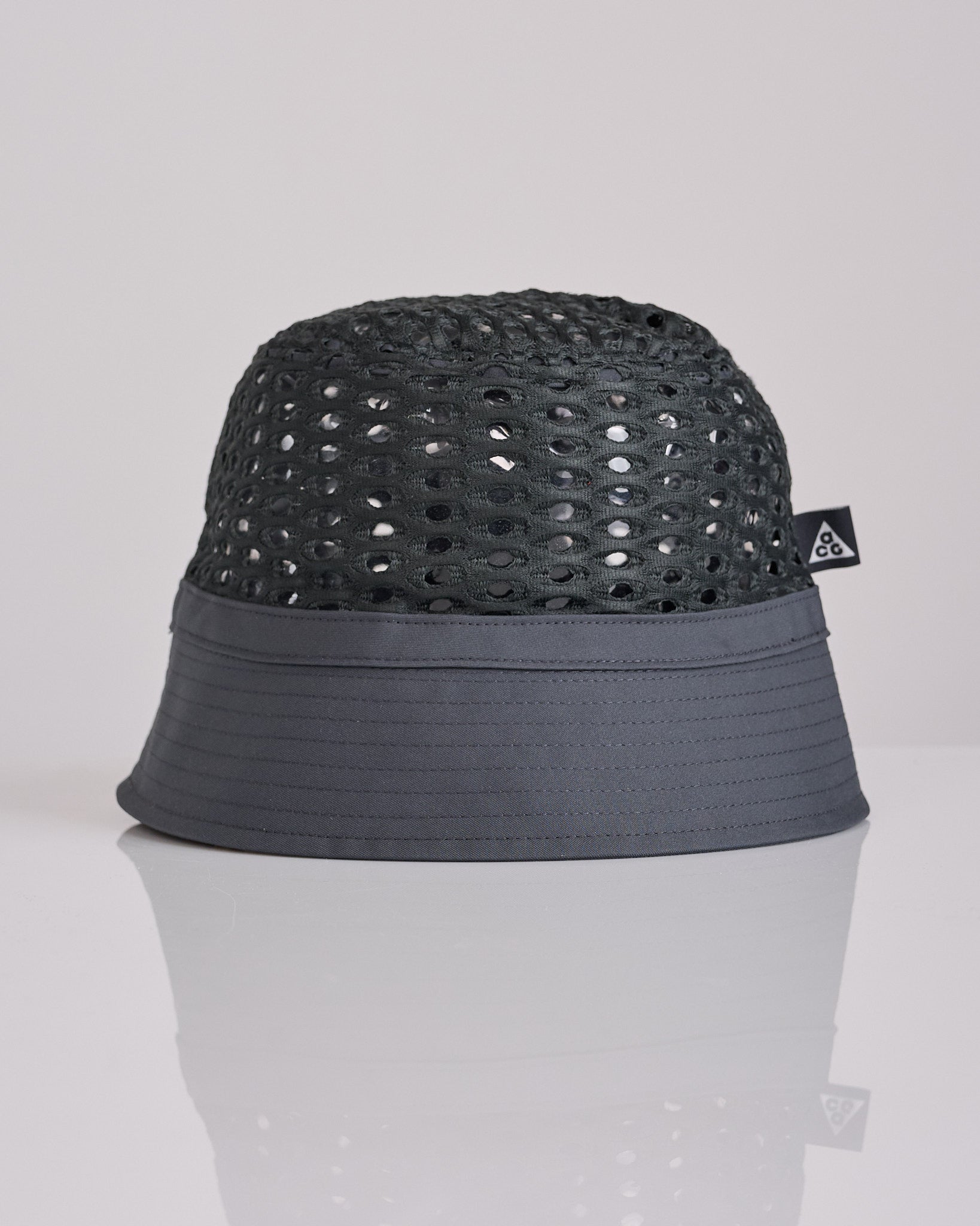 Nike ACG Radical AirFlow Apex Dri-FIT Bucket Hat Anthracite