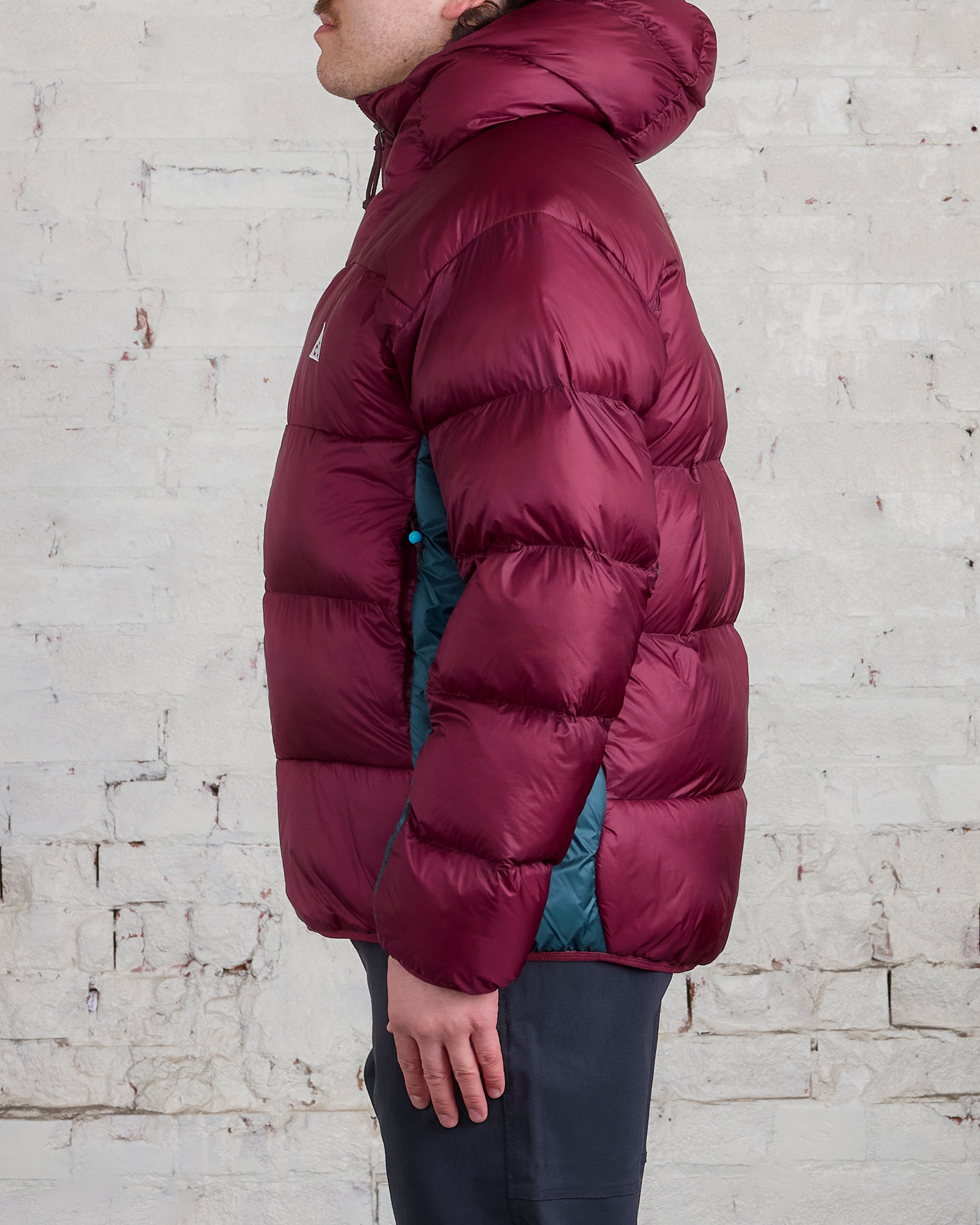 Nike acg outlet insulated jacket