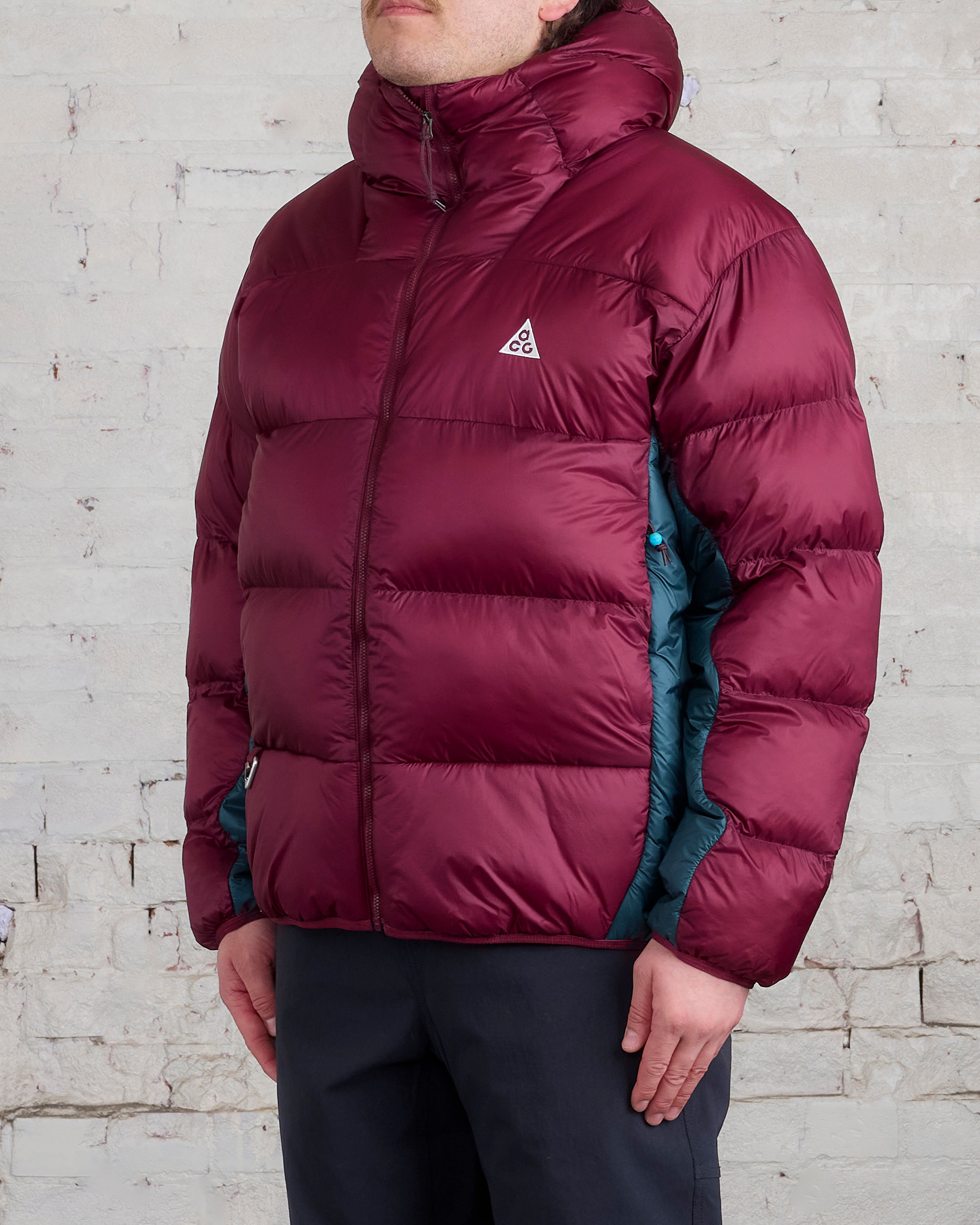 Nike acg puffer jacket hot sale