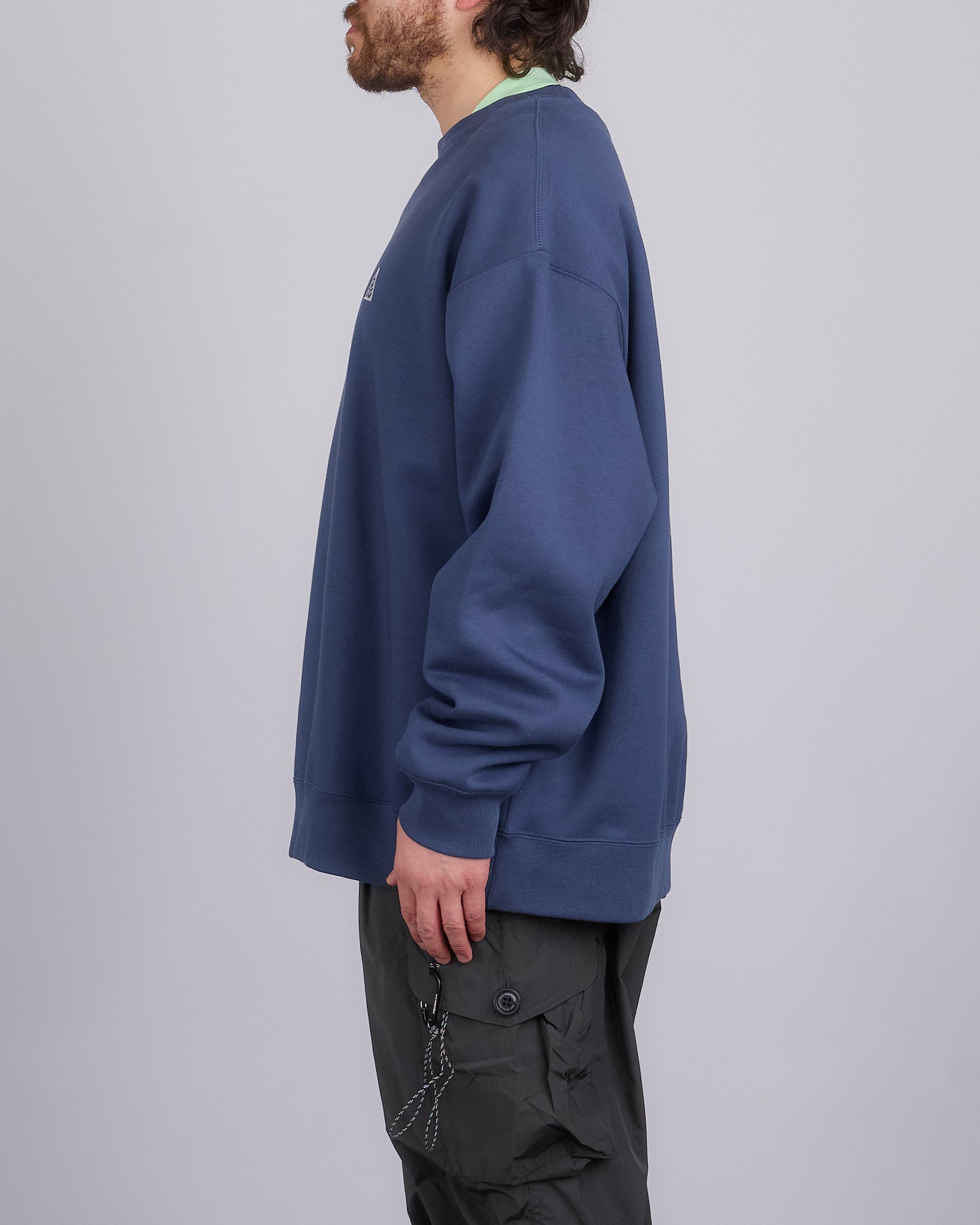 nike acg crew sweatshirt