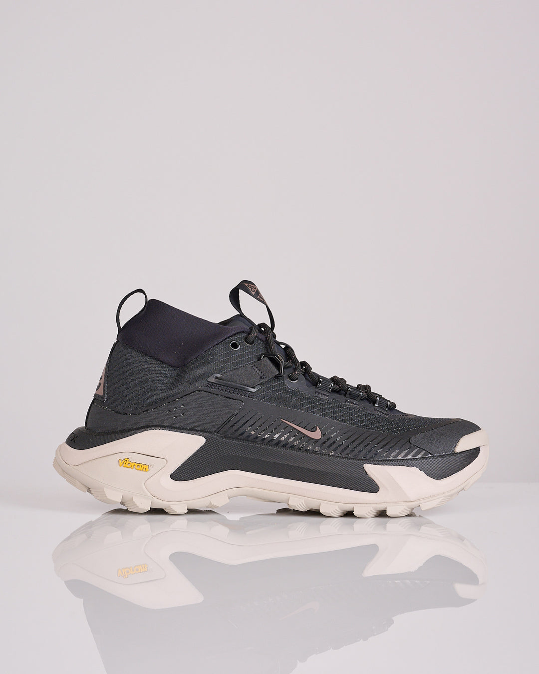 Nike ACG Zegama Hike Black Ironstone-Cream
