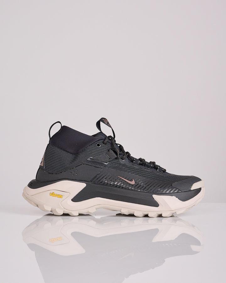 Nike ACG Zegama Hike Black Ironstone-Cream