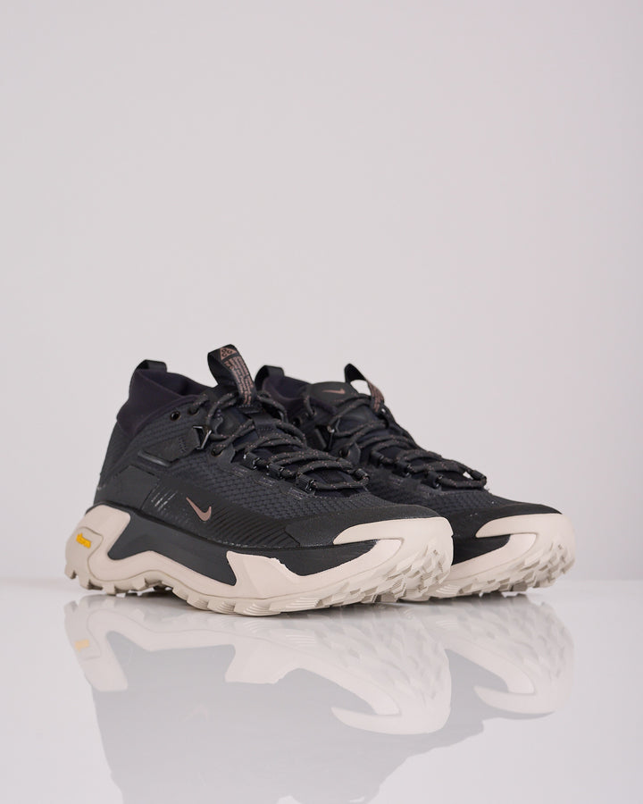 Nike ACG Zegama Hike Black Ironstone-Cream