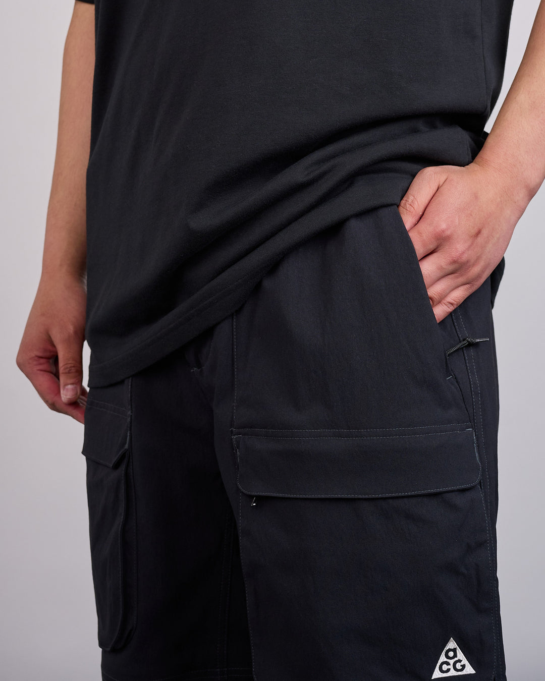 Nike ACG "Smith Summit"  Zip Cargo Pants Black Anthracite Summit White