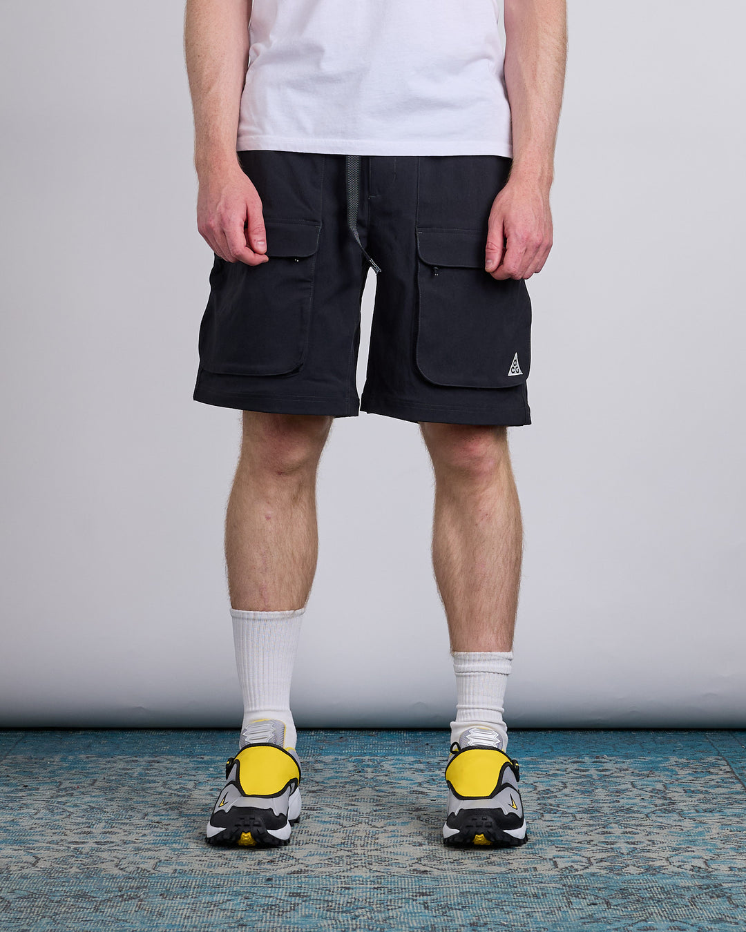 Nike ACG "Smith Summit" Zip Cargo Pants Black Anthracite Summit White