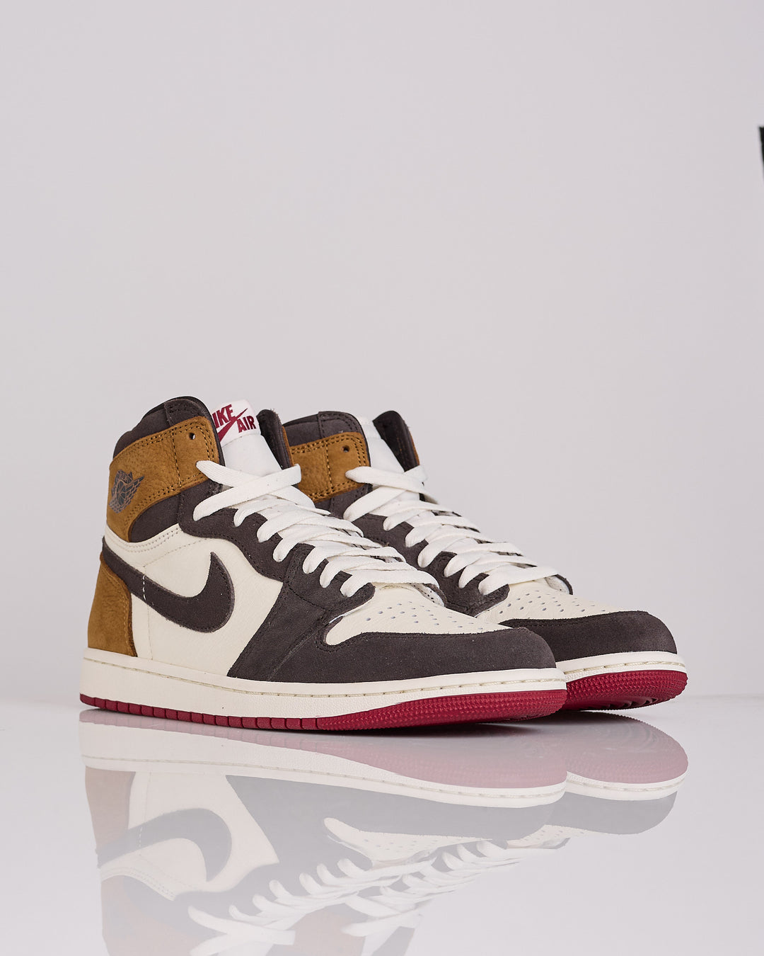 Nike Air Jordan 1 Retro High Og "Love Letter" Shadow Brown Team Red-Lt British Tan DZ5485 201