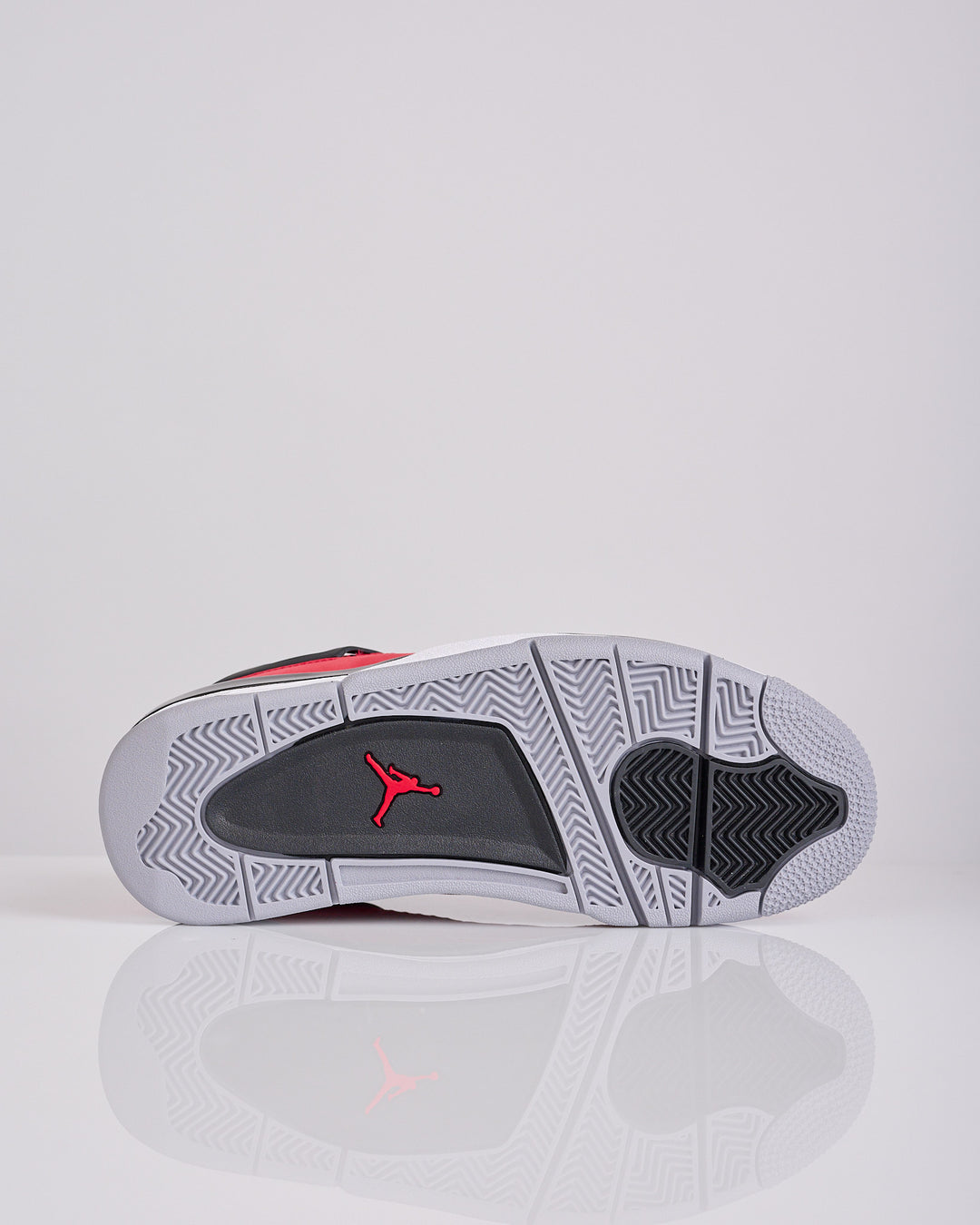 Nike Air Jordan 4 Retro Fire Red White-Black-Cement Grey FQ8138 600