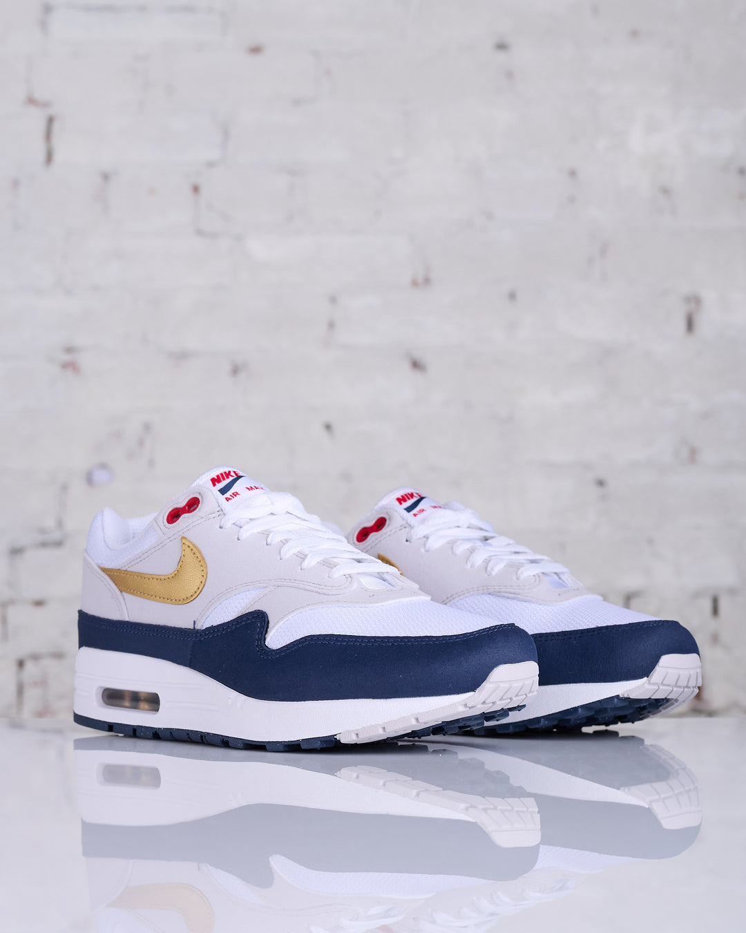 Nike Men's Air Max 1 Obsidian/Metallic Gold-White