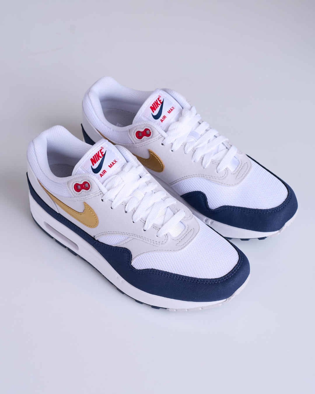 Nike Men's Air Max 1 Obsidian/Metallic Gold-White