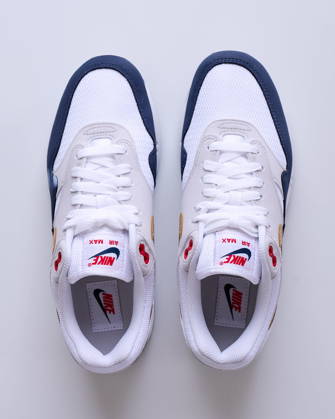 Nike Men's Air Max 1 Obsidian/Metallic Gold-White