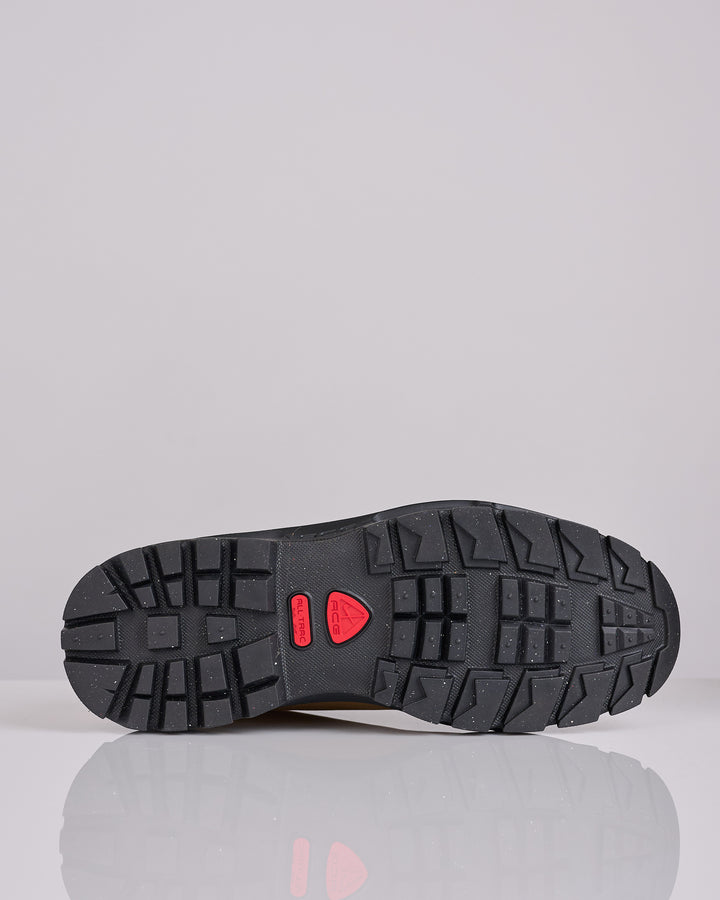 Nike Air Max Goadome Low SP Taupe/University Red-Black