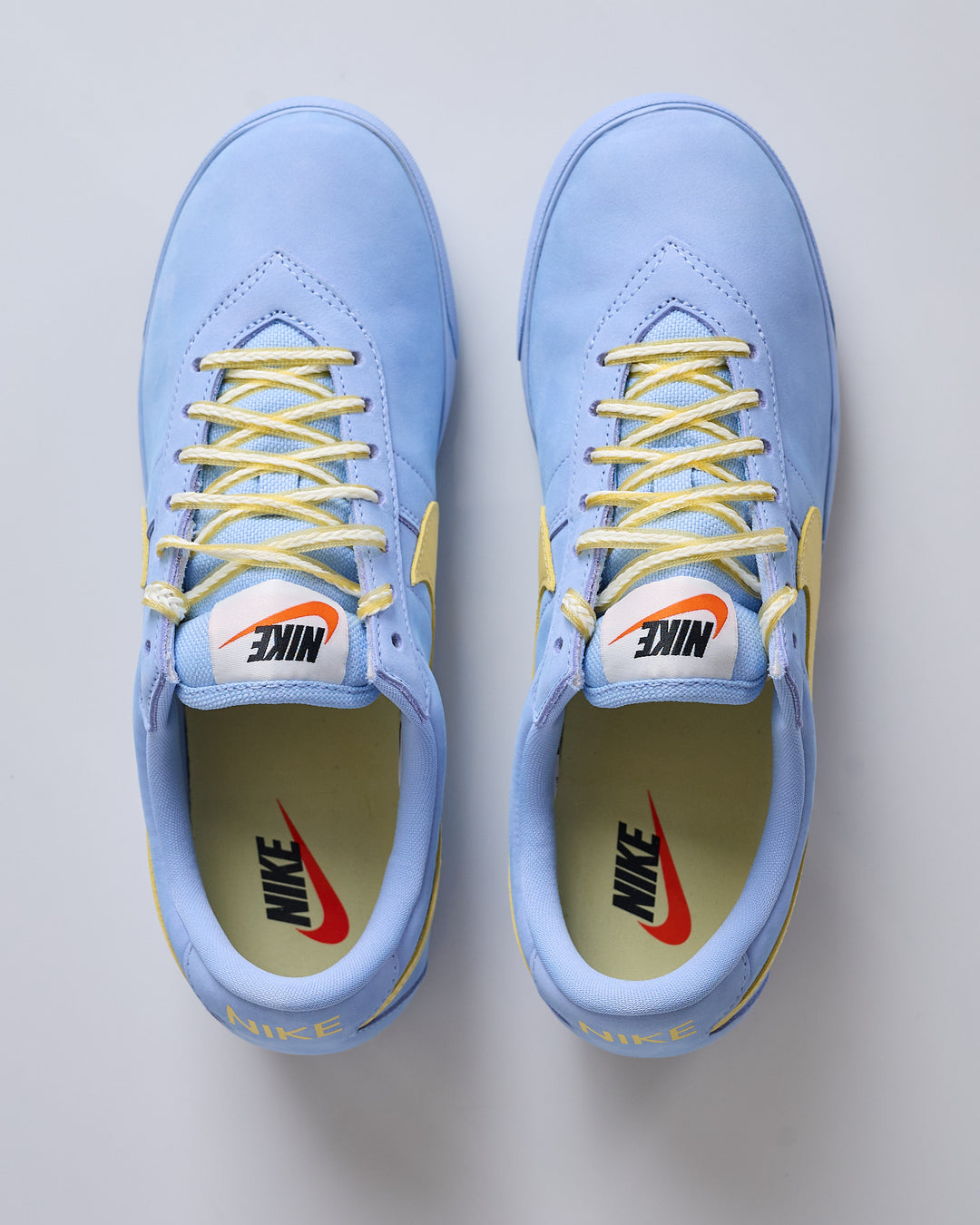 Nike Astrograbber Aluminum Soft Yellow-Sail-Black IH2341 400