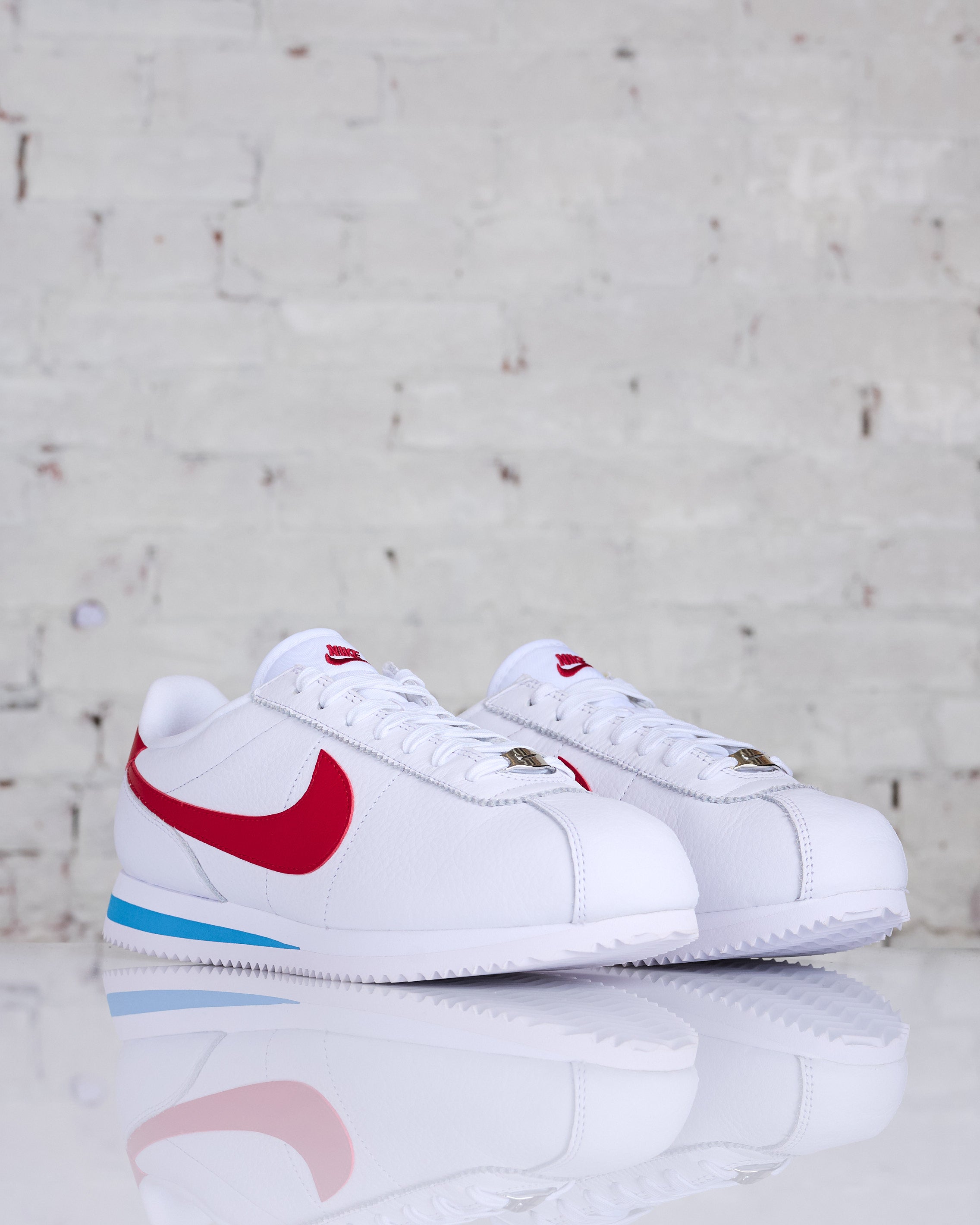 Nike red white blue cortez deals