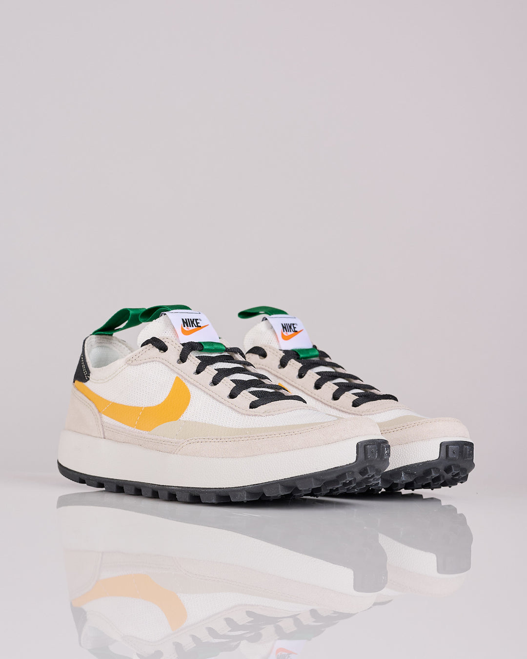NikeCraft General Purpose Shoe Summit White Pine Green-University Gold DA6672 100