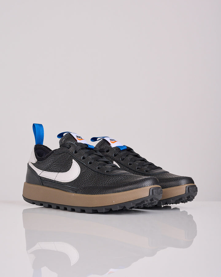 Nike General Purpose Shoe Black White-Team Royal-Team Orange