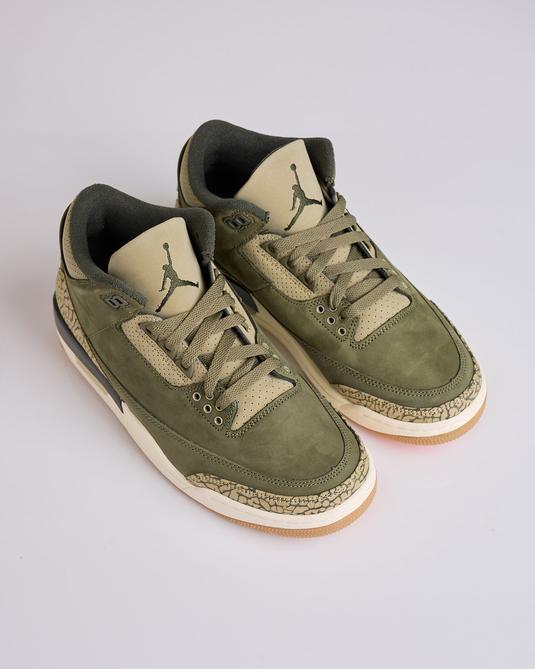 Air Jordan 3 Retro Medium Olive DN3707 202