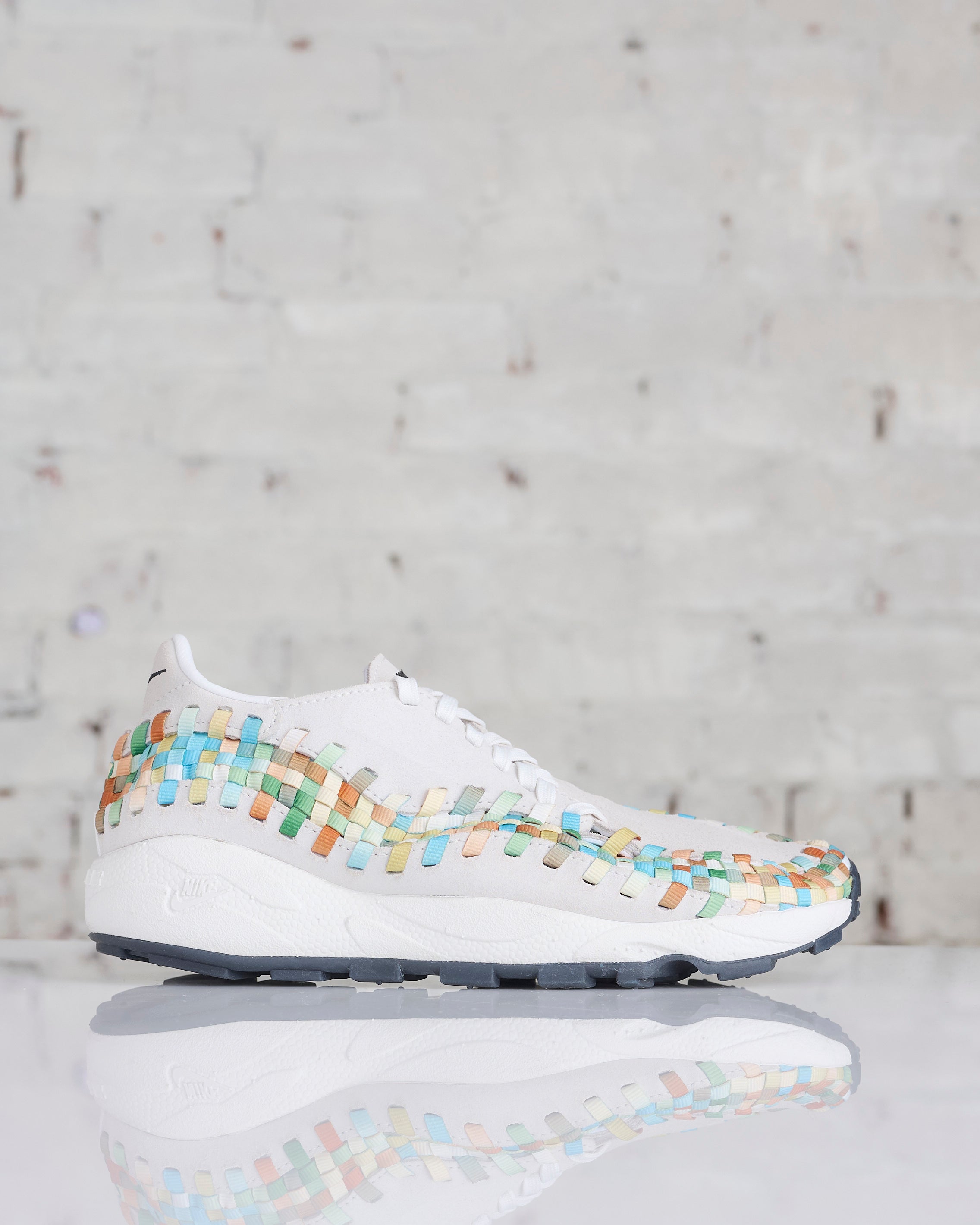 Nike Women's Air Footscape Woven Summit White Black-Sail-Multi-Color