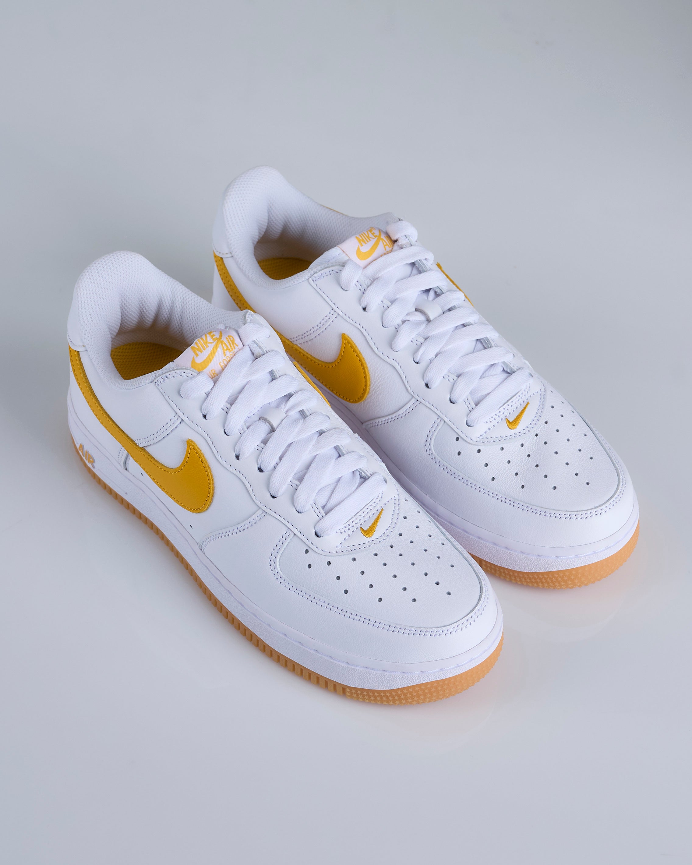 Nike Men's Air Force 1 Low Retro White / University Gold-Gum Yellow FD7039  100