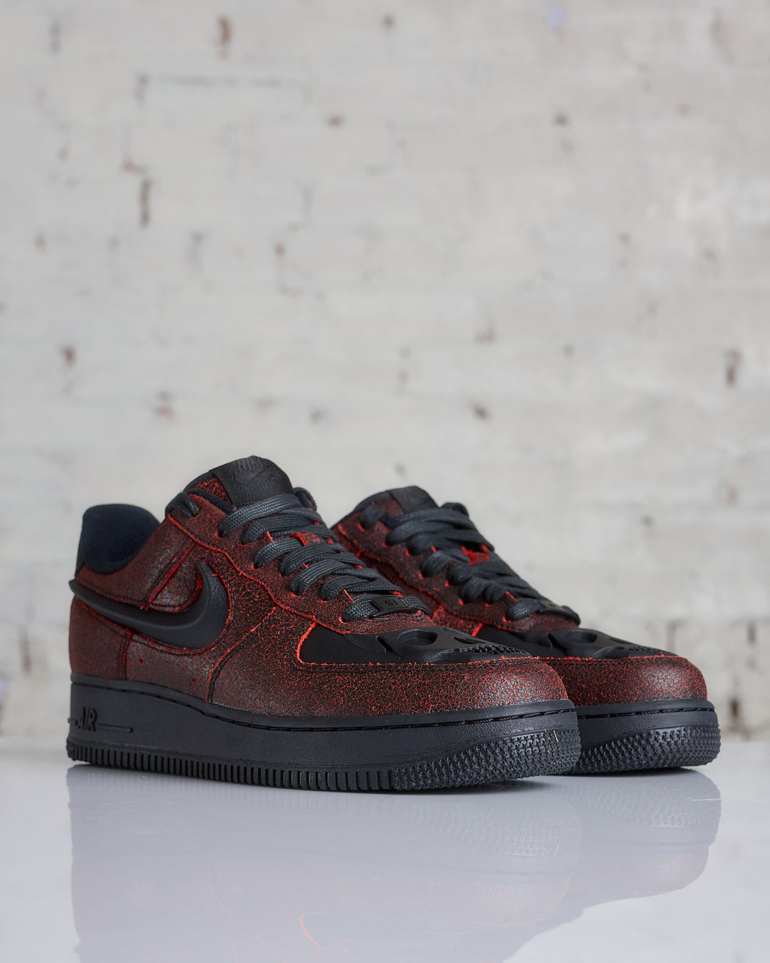 Nike Men's Air Force 1 Retro Black Black-Crimson HV2016 001