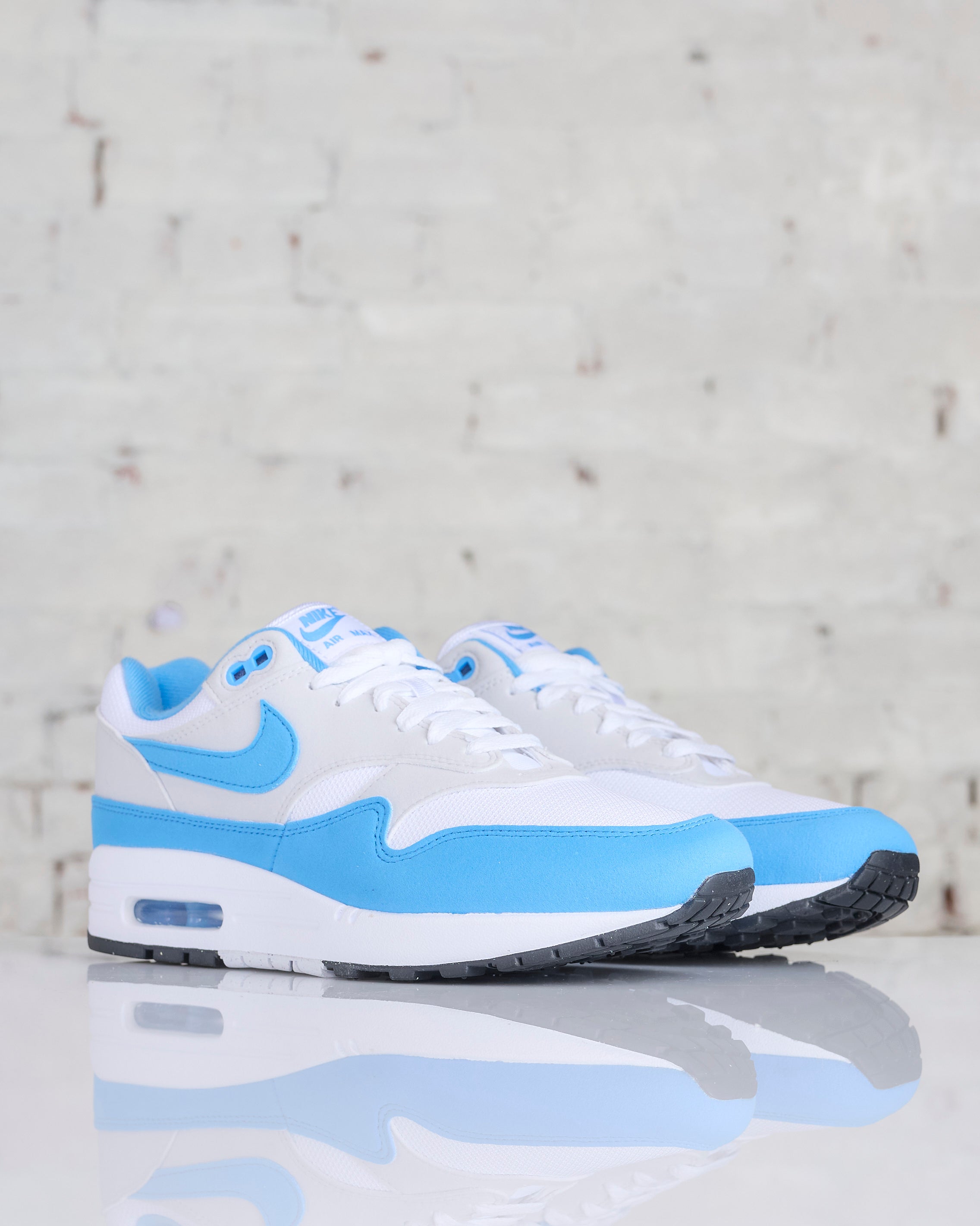 Nike air cheap blue trainers