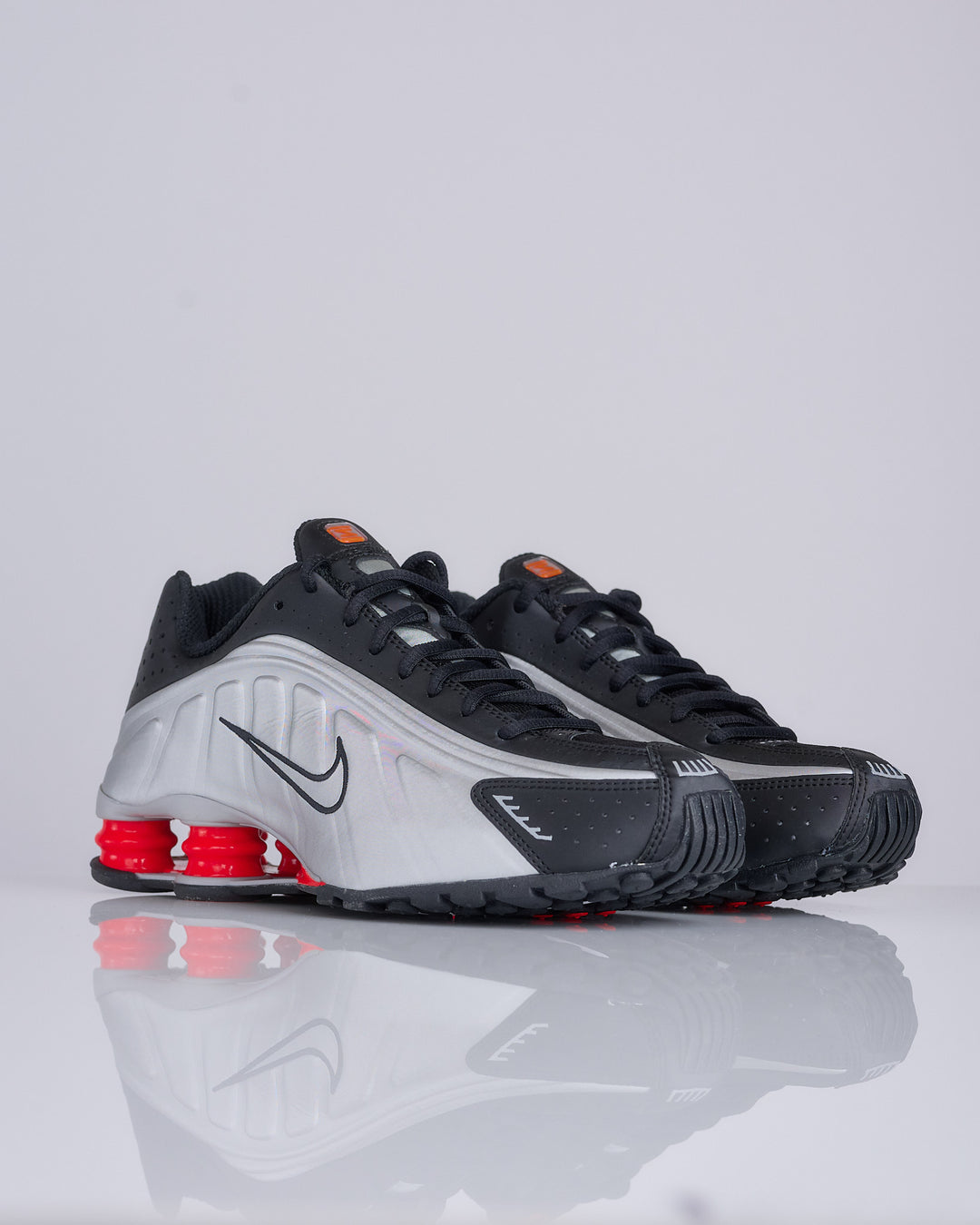 Nike Men's Shox R4 Black Metallic Silver-Max Orange