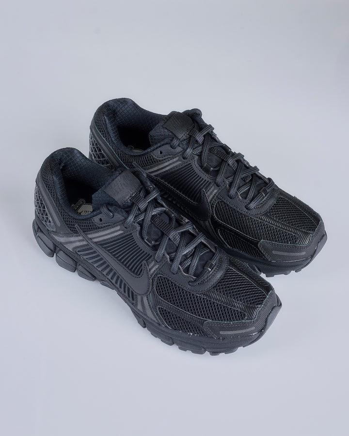 Nike Men's Zoom Vomero 5 Black / Black BV1358-003