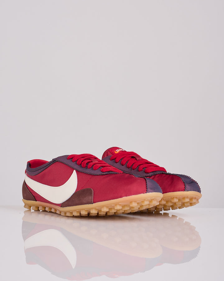 Nike Moon Shoe OG Tough Red Sail Mystic Dates IX3952 600