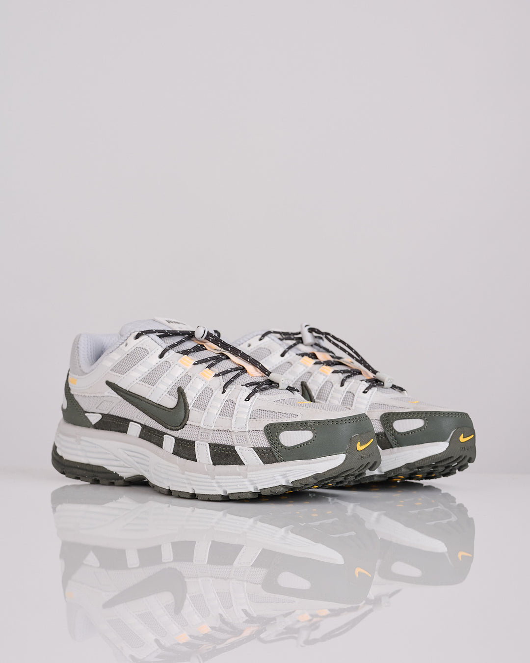 Nike P-6000 Grey Fog Newsprint-Photon Dust HQ3818 002