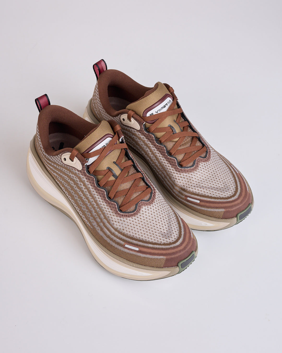 Nike Vomero Plus Off Noir Pecan-Phantom IO4482 001