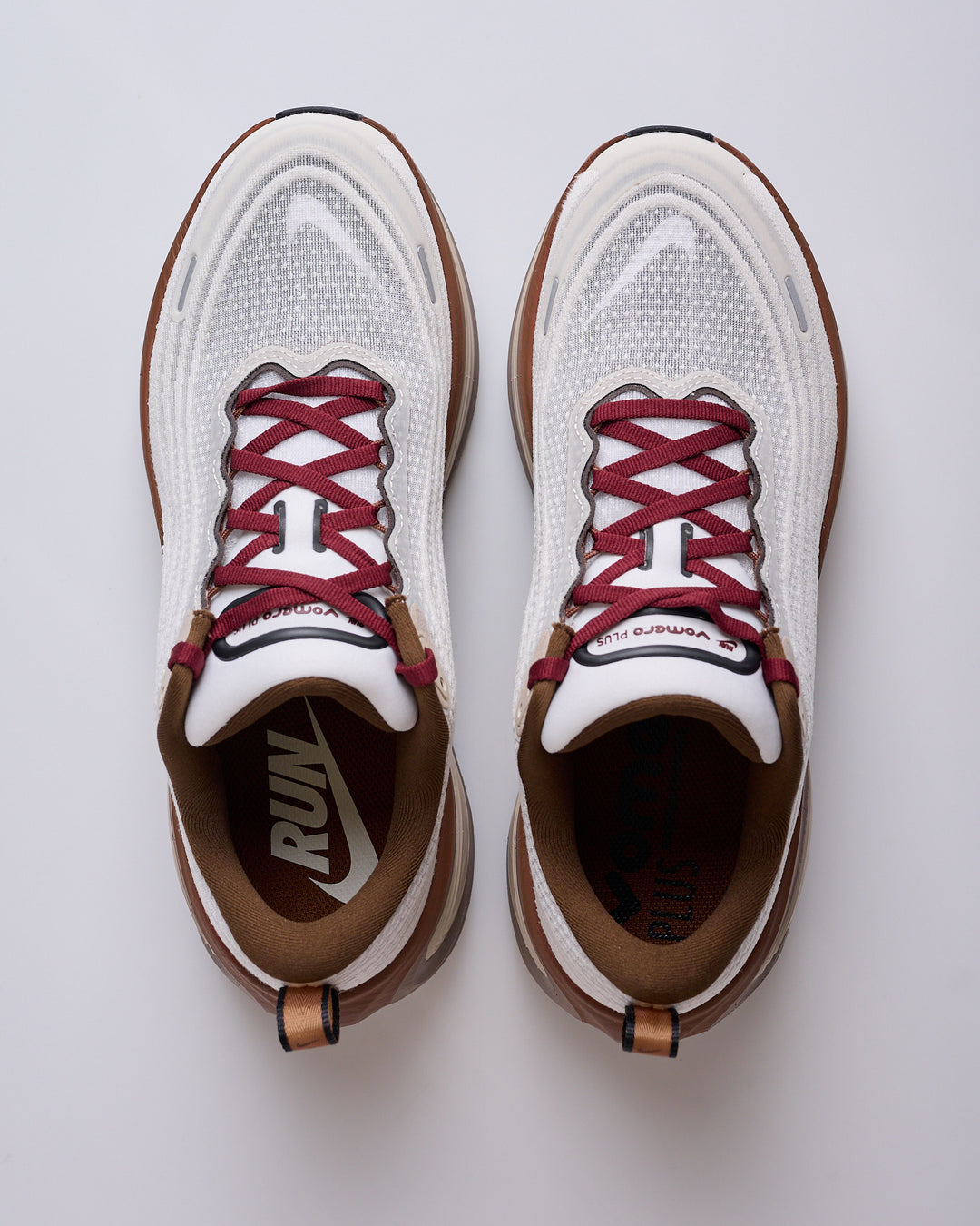Nike Vomero Plus Off Sail Pecan-Caldera Brown-Black IO4482 100