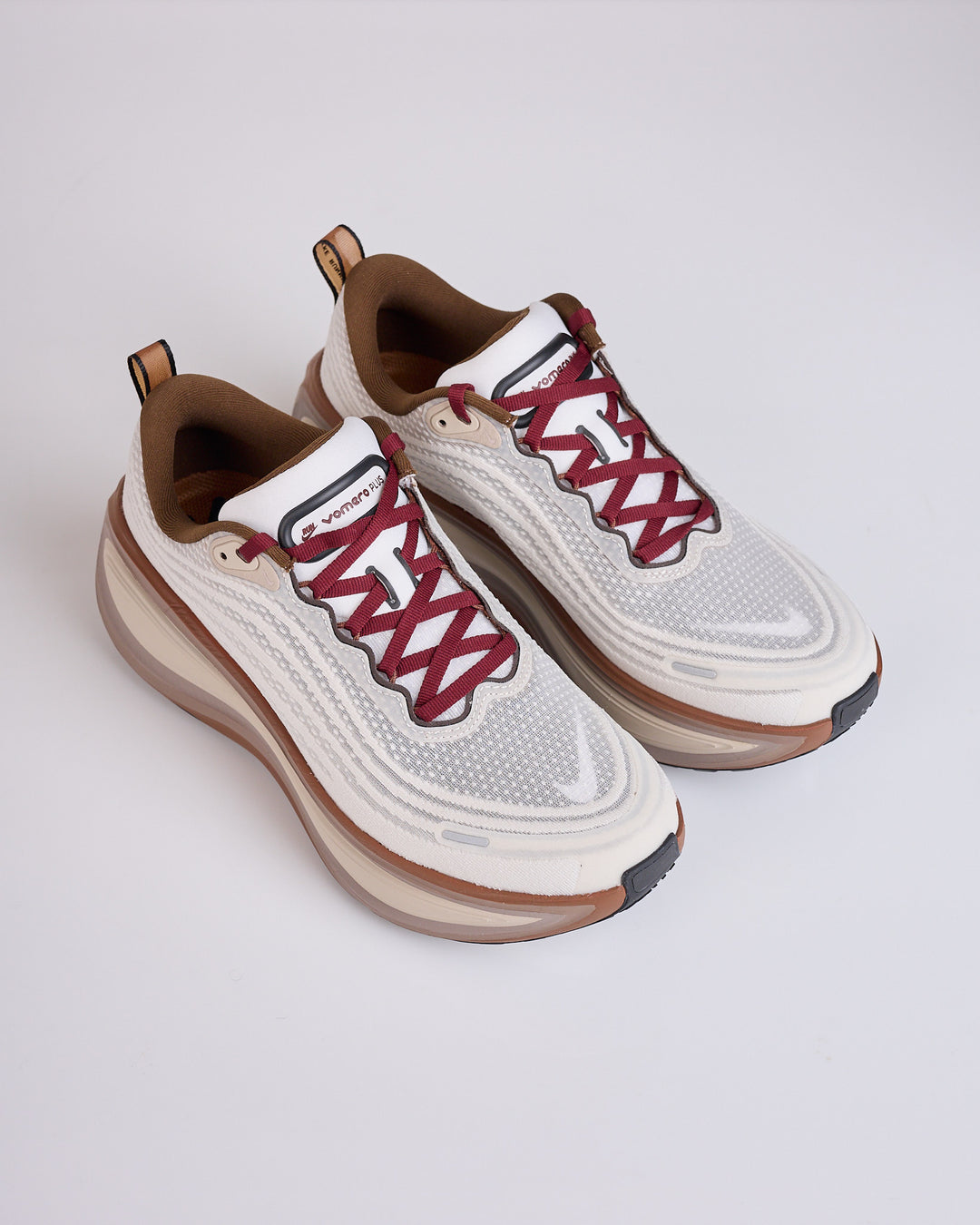 Nike Vomero Plus Off Sail Pecan-Caldera Brown-Black IO4482 100