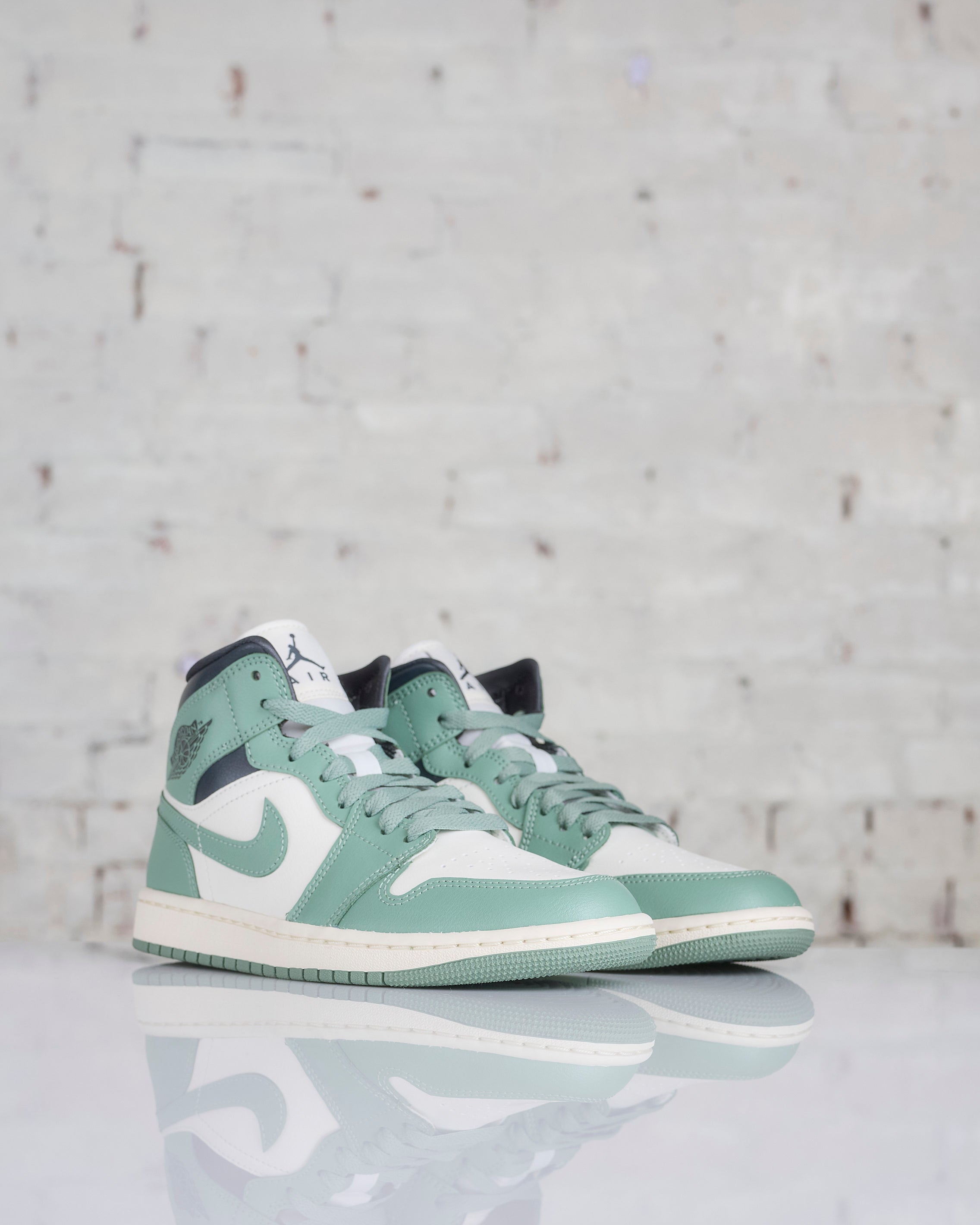 Nike Women's Air Jordan 1 Mid Sail Jade Smoke-Anthracite – LESS 17