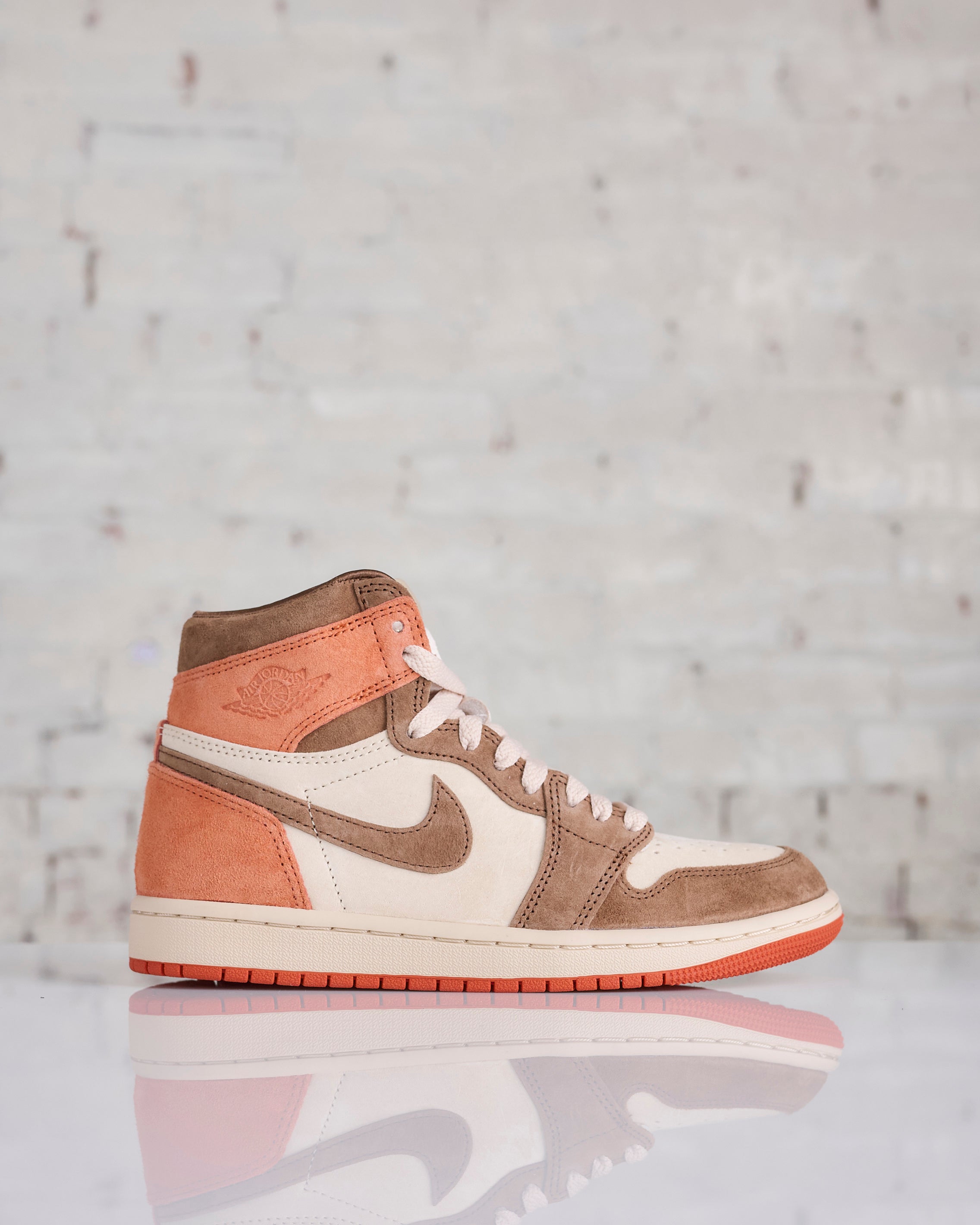 Nike Women's Air Jordan 1 Retro High SP Cacao Wow Cacao Wow-Sanddrift