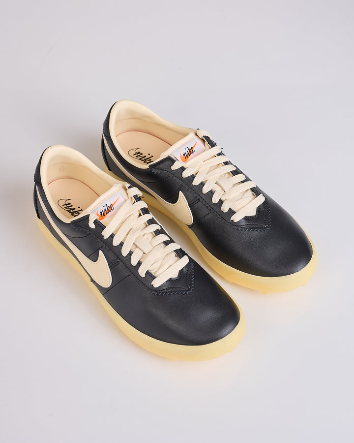 Nike Women's Astrograbber Leather Black Muslin-Sail II1259 001