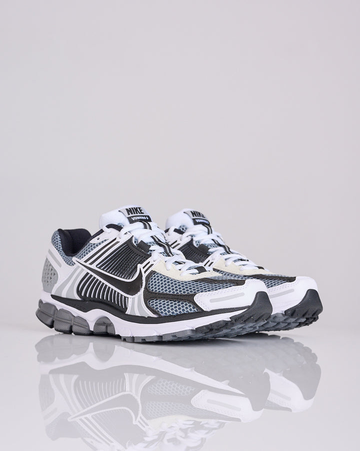 Nike Vomero 5 SE SP Dark Grey Black-White-Sail CI1694 001