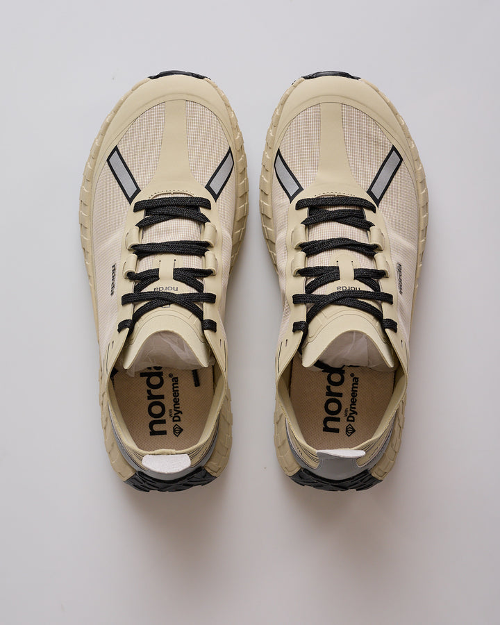 Norda 001A Almond