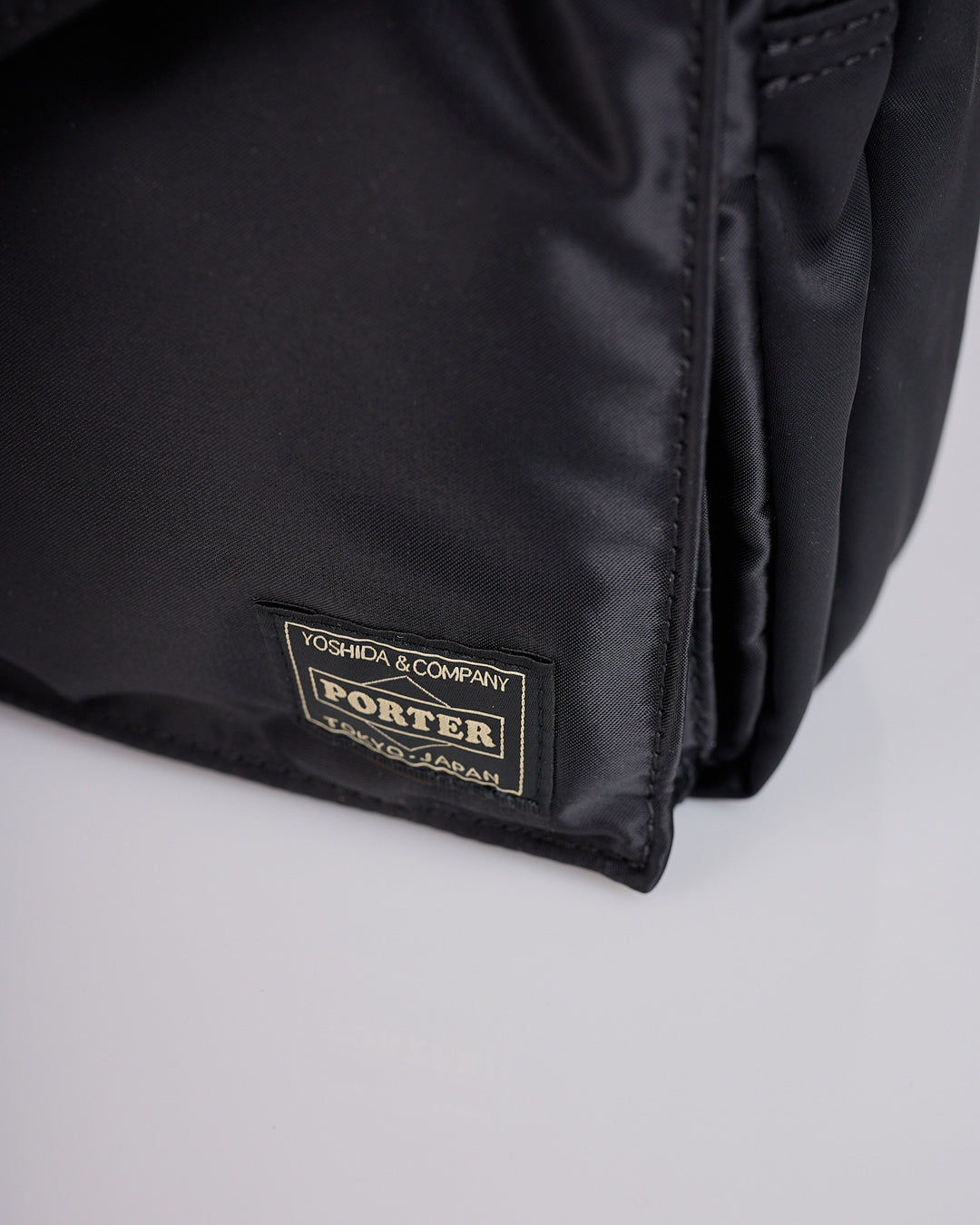 Porter Tanker Vertical Bag Black