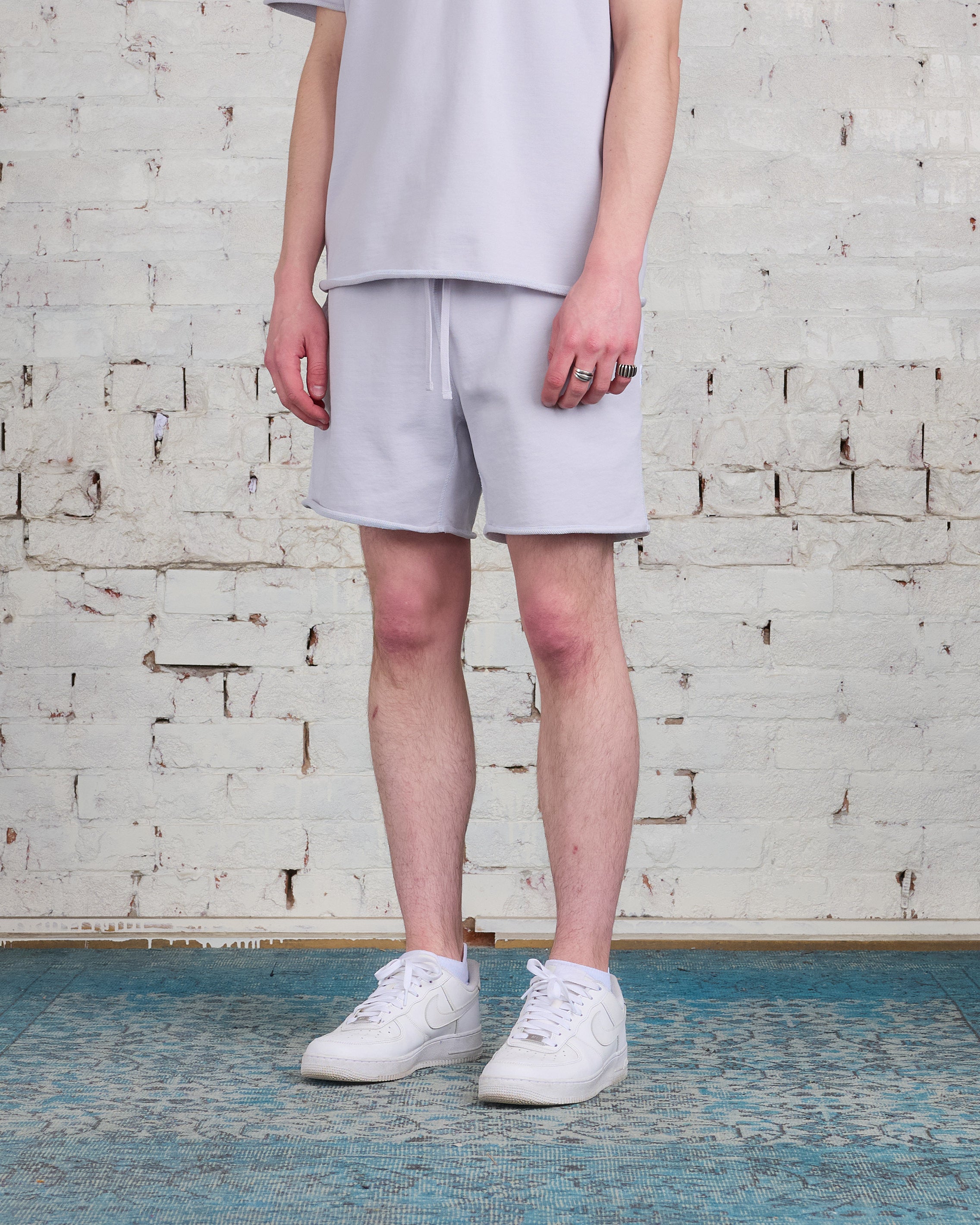 Reigning Champ Lightweight Terry Cut-Off Short Taro – LESS 17
