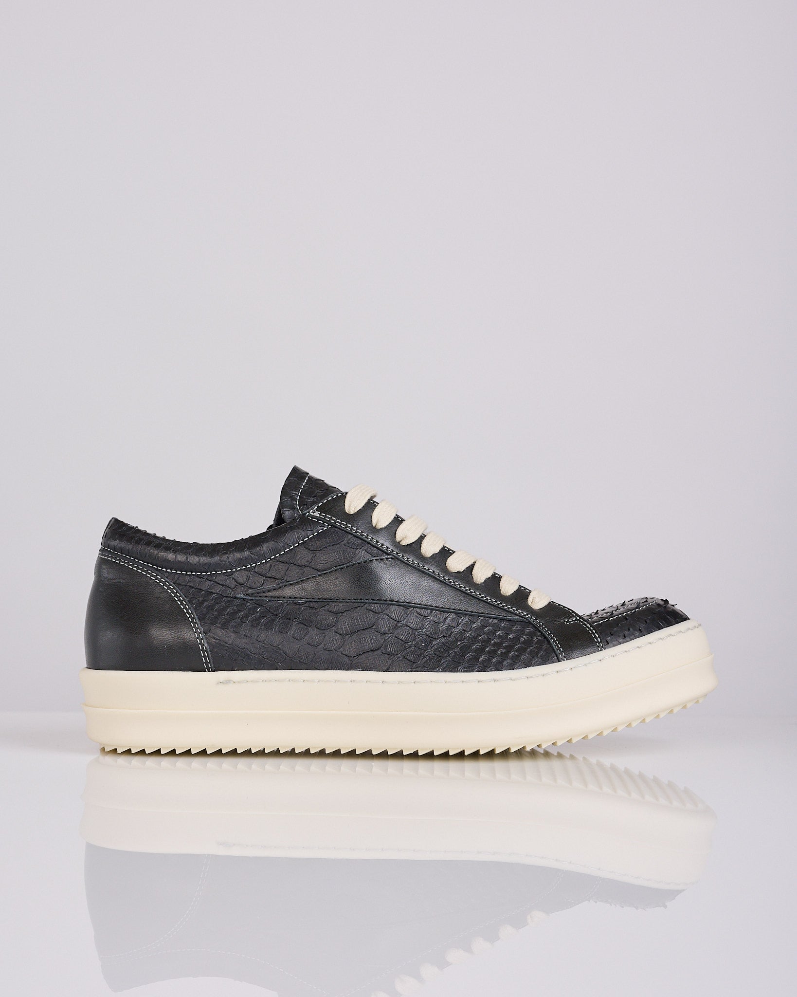 Rick Owens – LESS 17