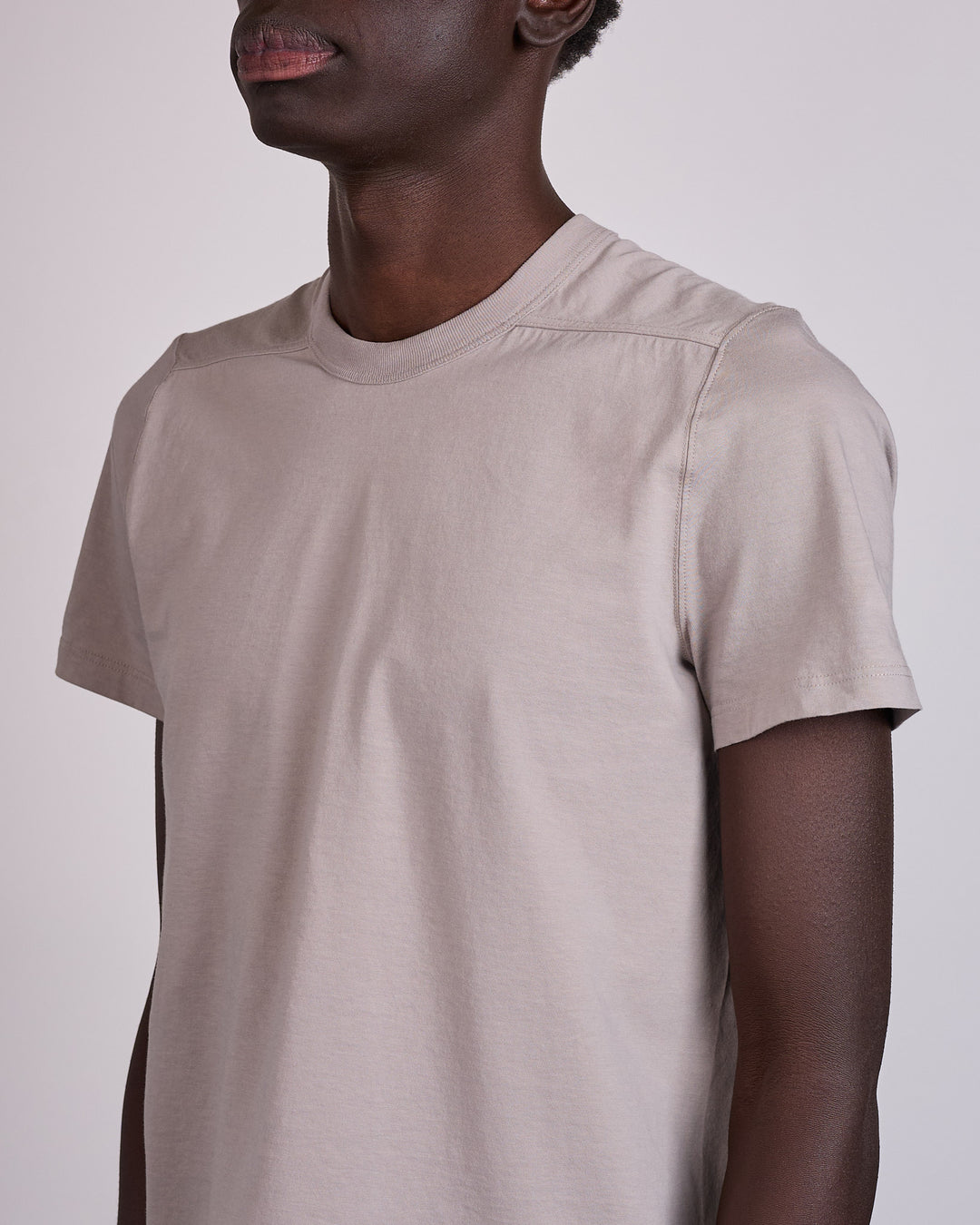 Rick Owens Short Level T-Shirt JA Classic Jersey Pearl