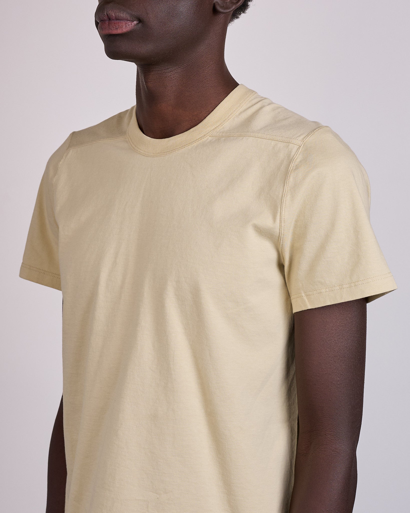 Rick Owens Short Level T-Shirt JA Classic Jersey Sand – LESS 17