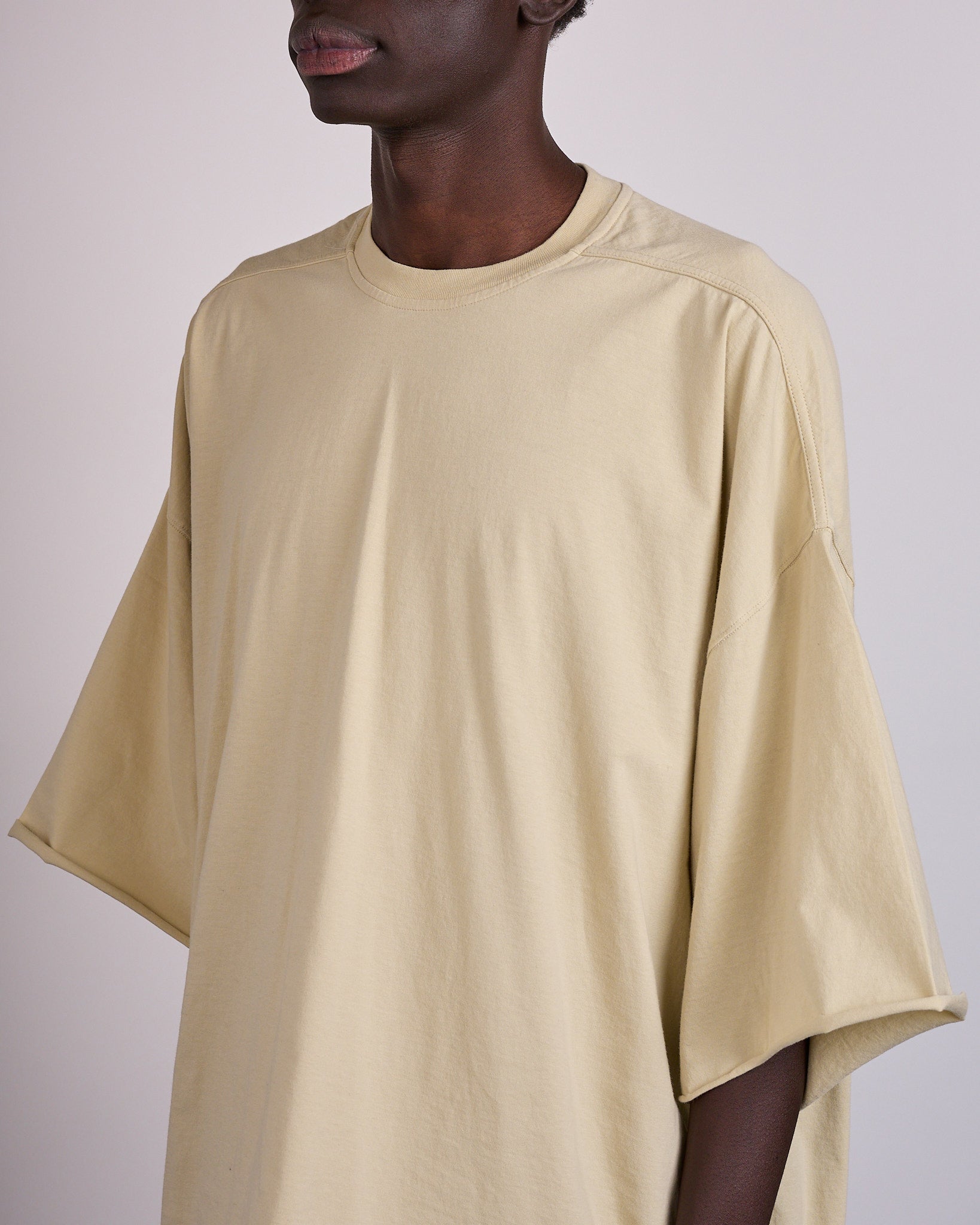 Rick Owens Tommy T-Shirt JA Classic Jersey Sand – LESS 17