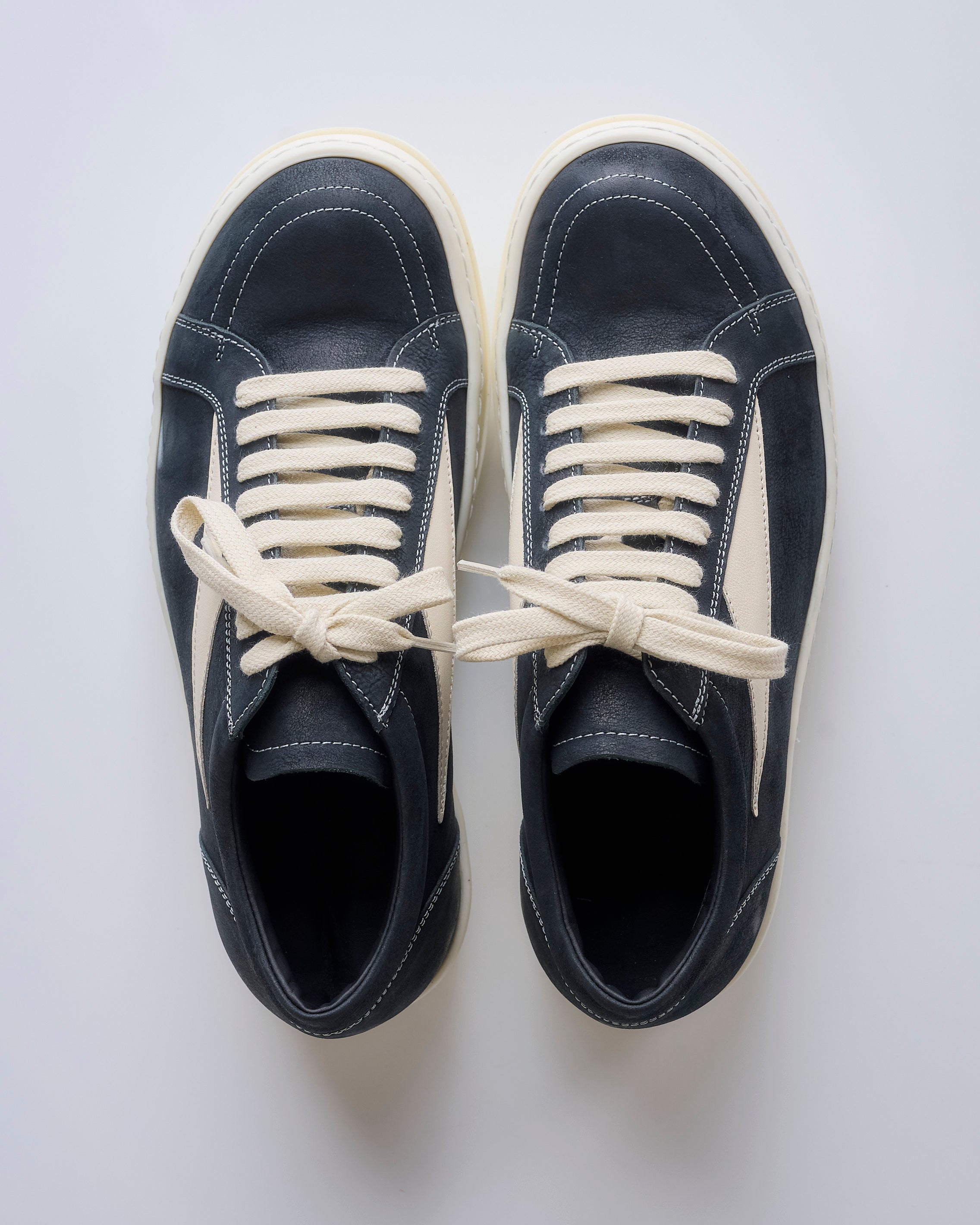 Rick Owens Vintage Sneaker Waxy Nubuck Black Milk – LESS 17