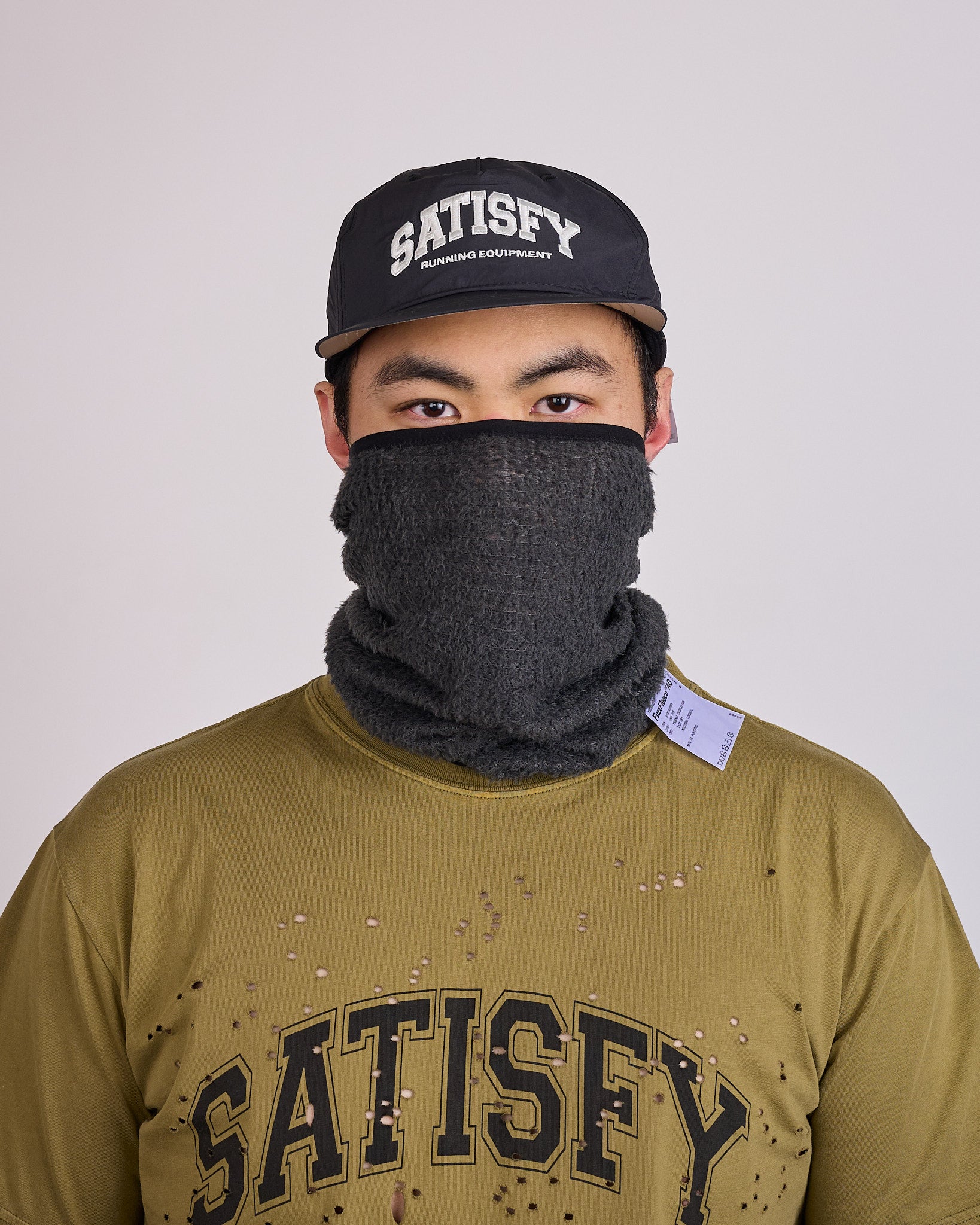 SATISFYゴーストフリースのネックウォーマー SATISFY FuzzFleece AD Neck Warmer Phantom – LESS 17